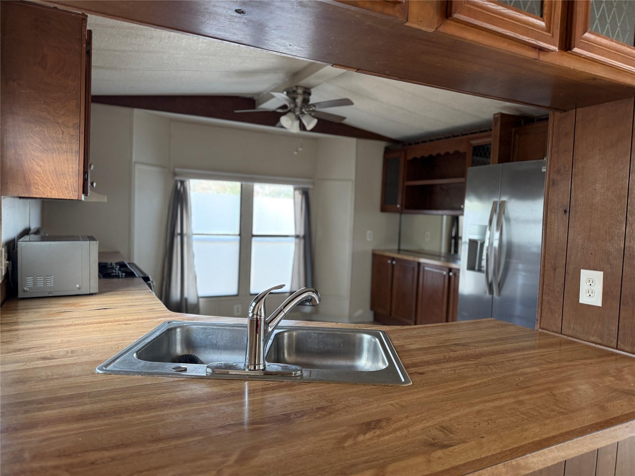 374 Plum St # B, Bastrop, TX 78602