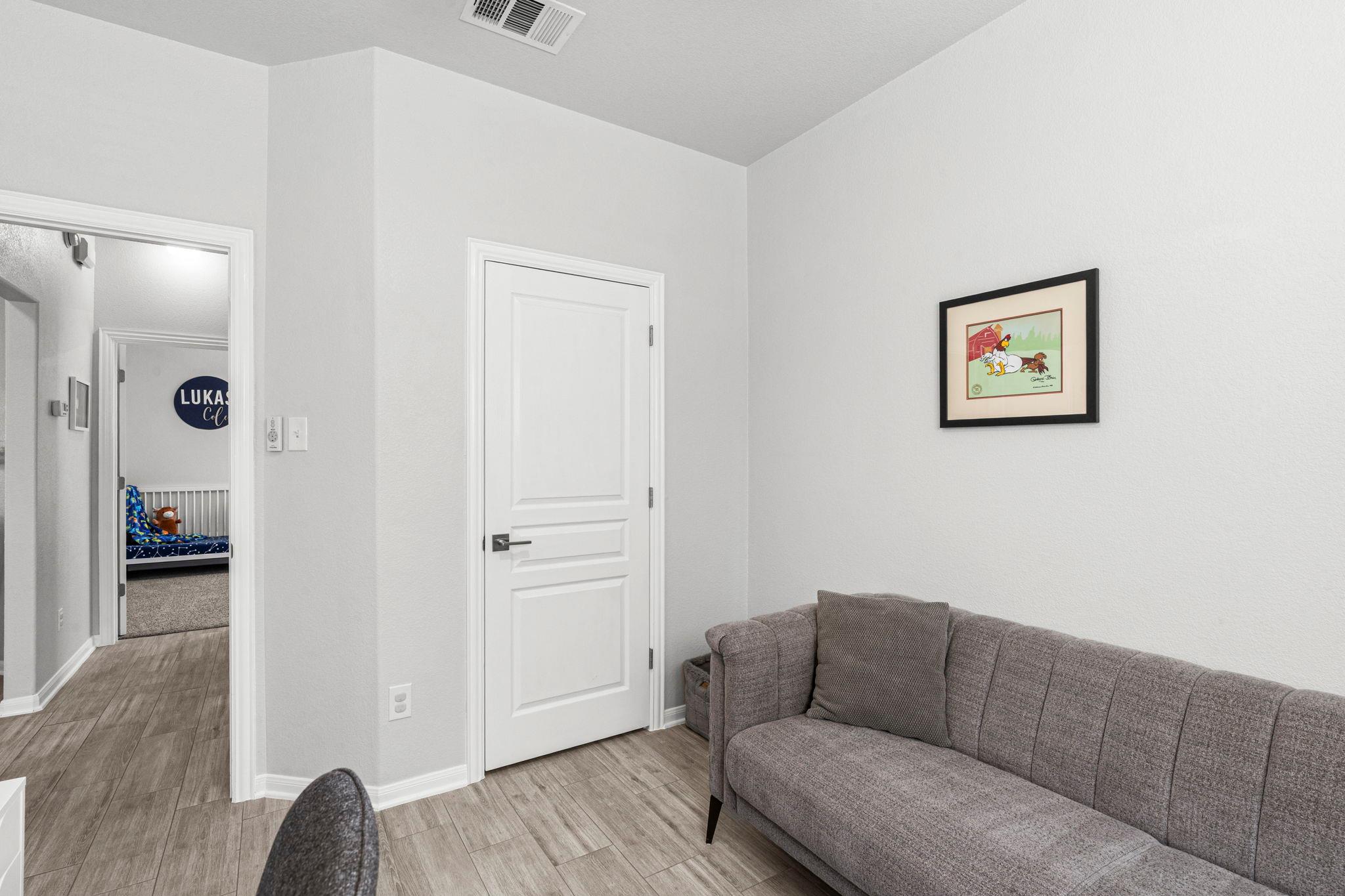 238 Wells Bnd, Hutto, TX 78634