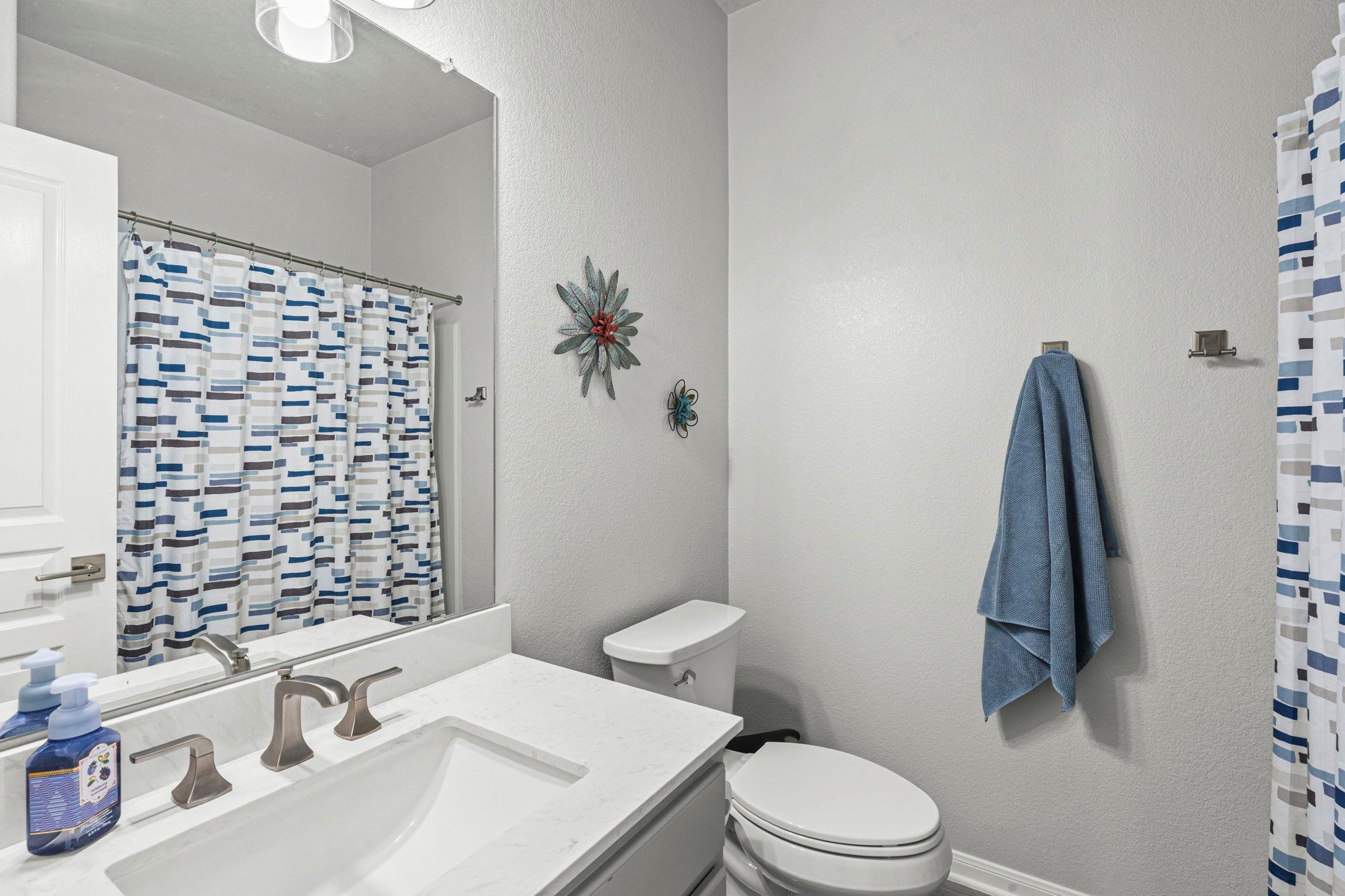 238 Wells Bnd, Hutto, TX 78634