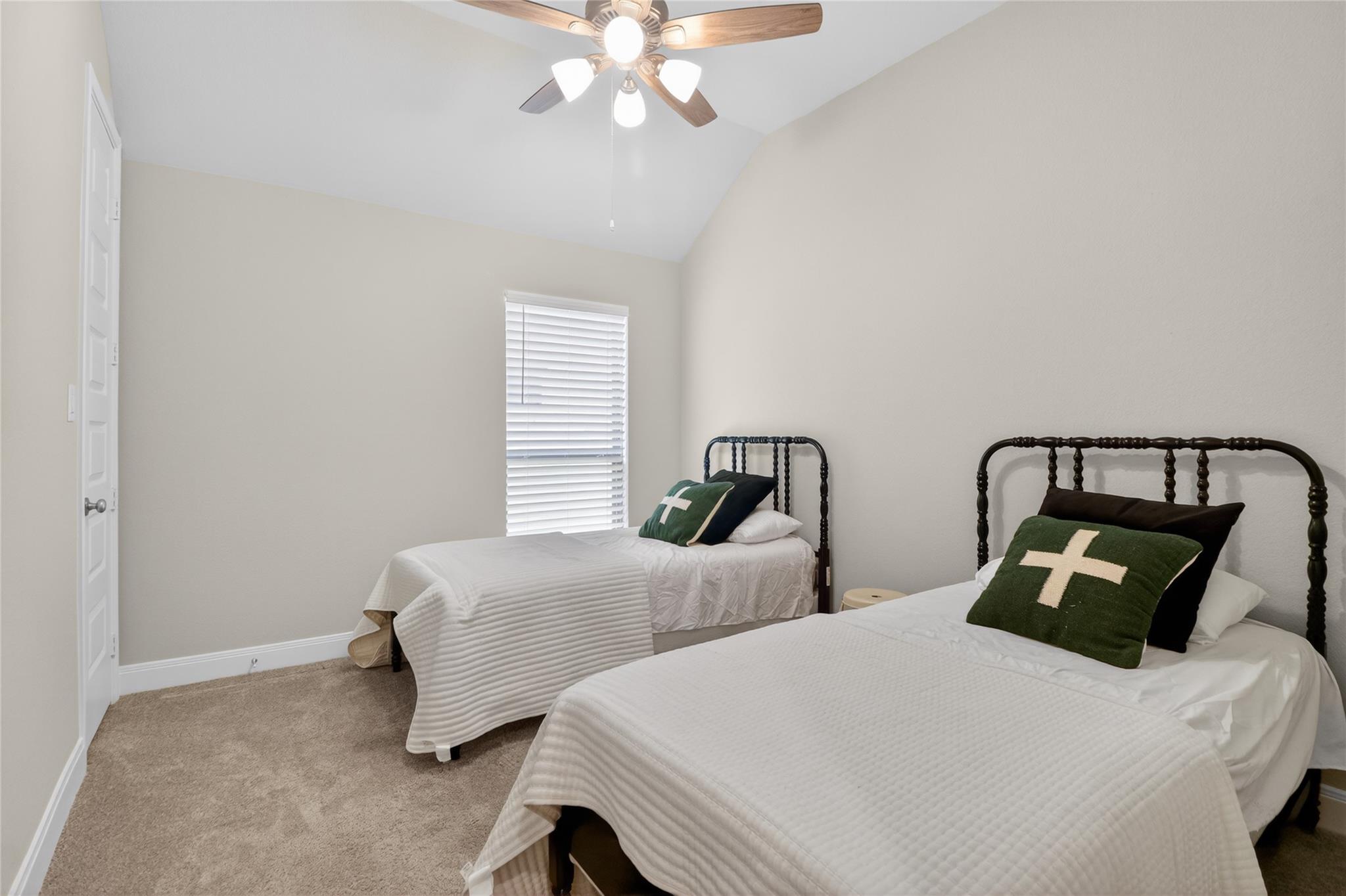 100 Peach Orchard Ln, Georgetown, TX 78628