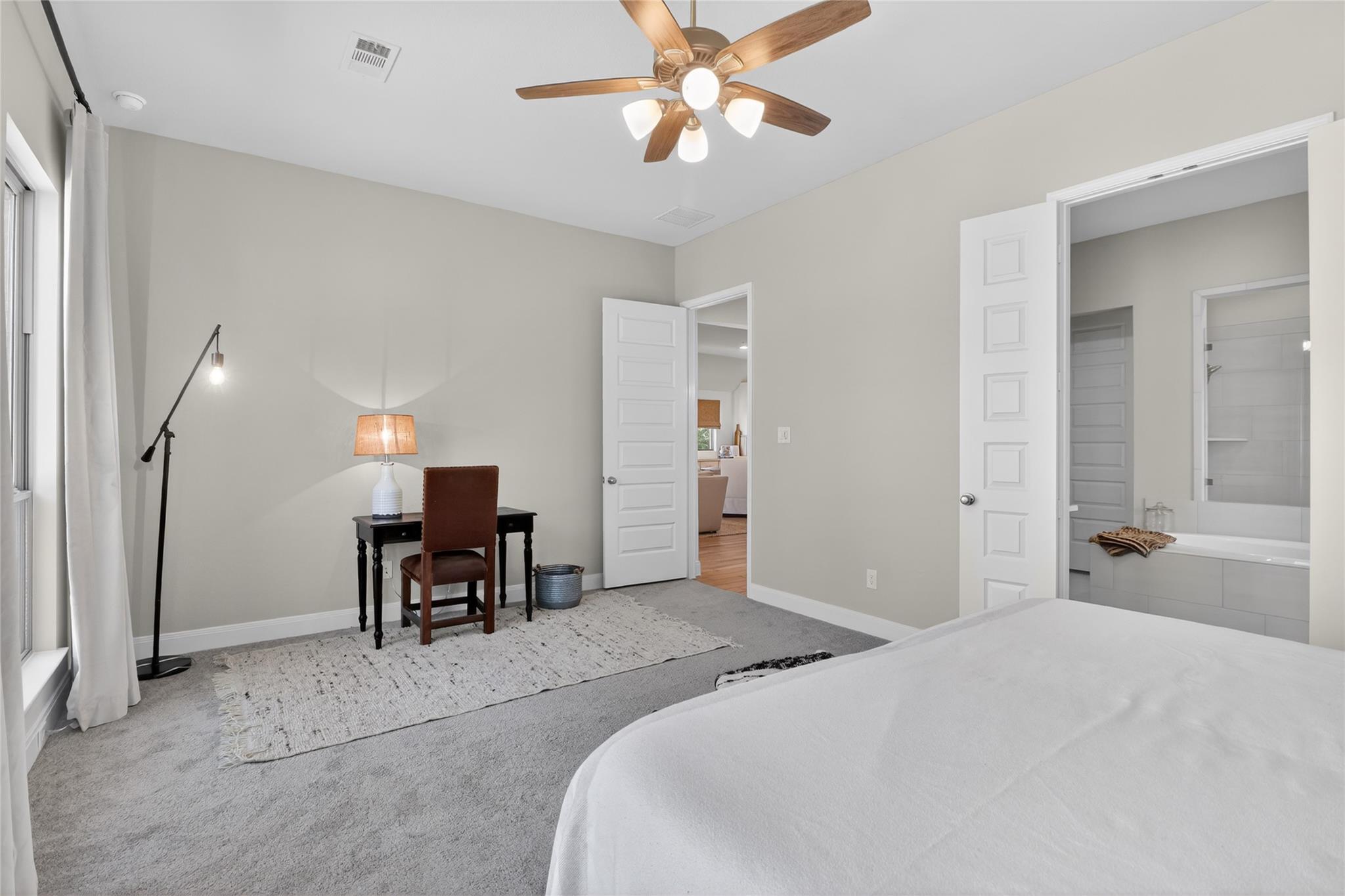 100 Peach Orchard Ln, Georgetown, TX 78628