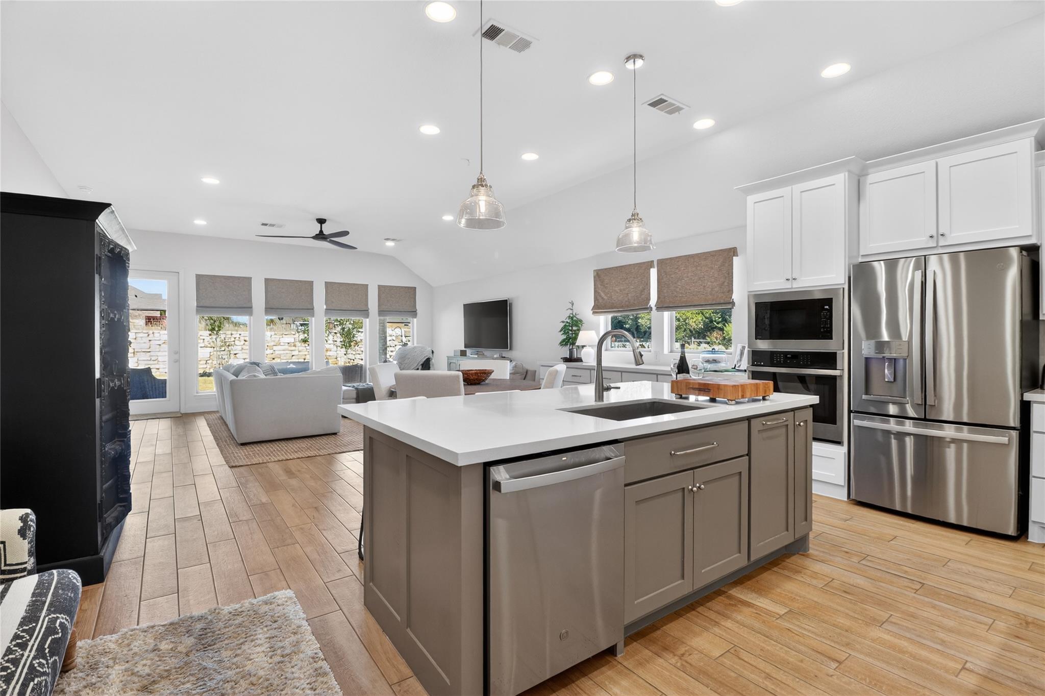 100 Peach Orchard Ln, Georgetown, TX 78628