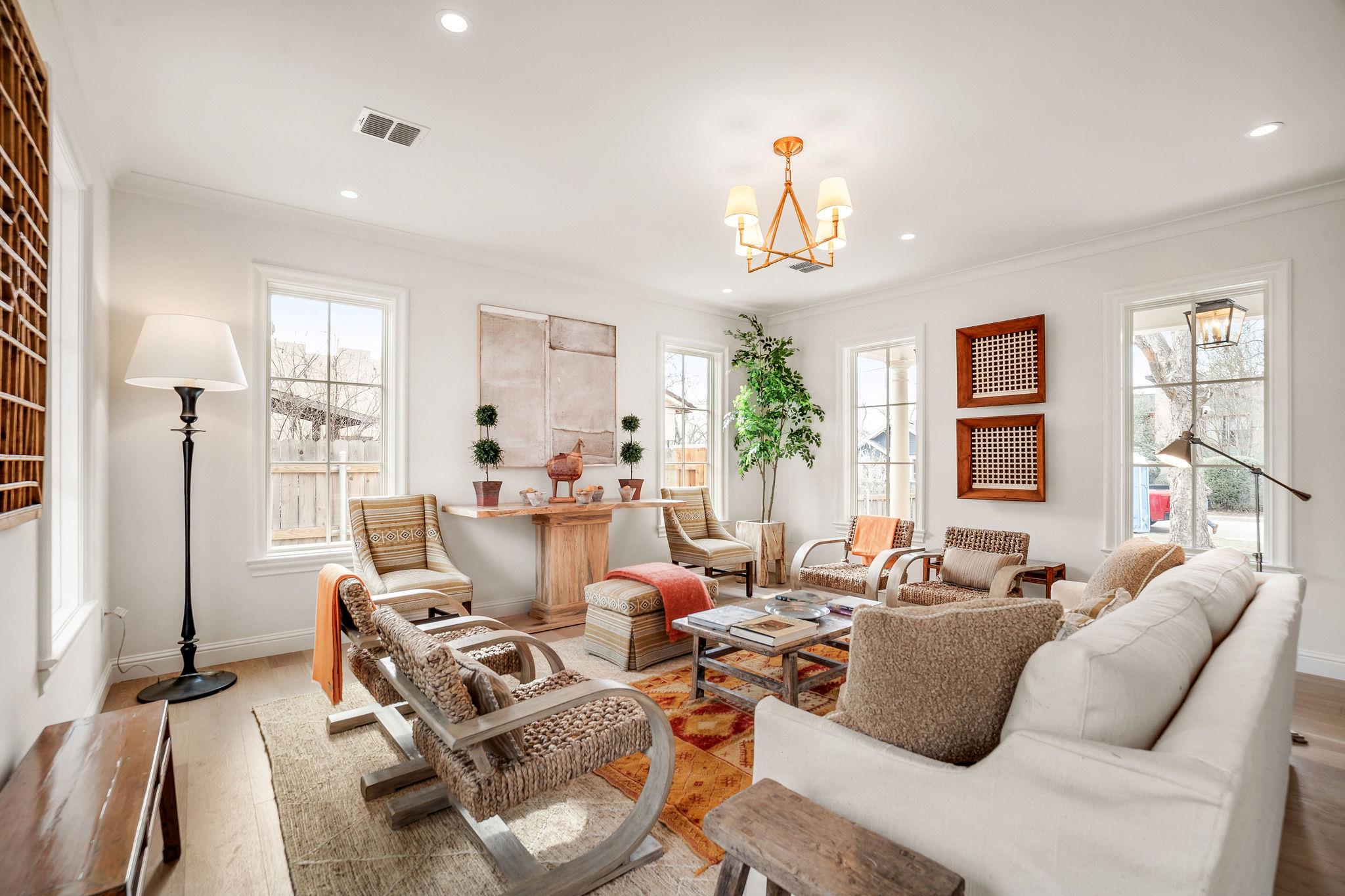 4909 Avenue G, Austin, TX 78751