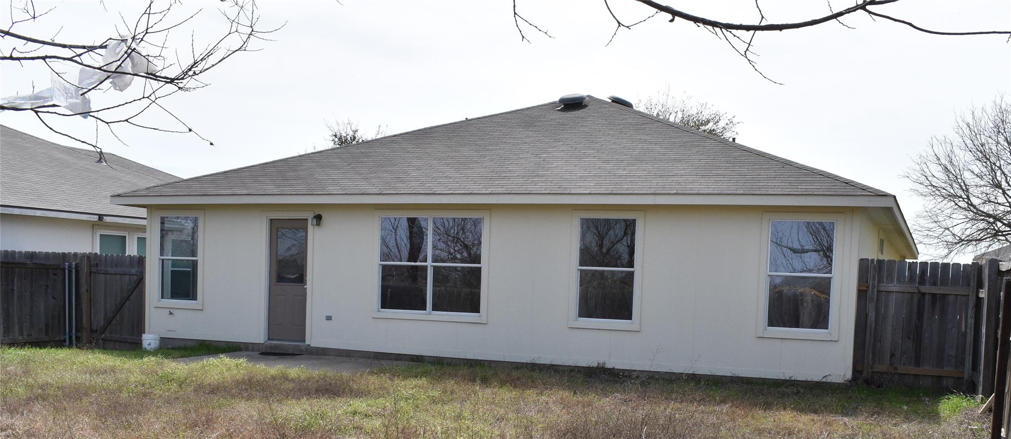 804 Lavaca Loop, Elgin, TX 78621