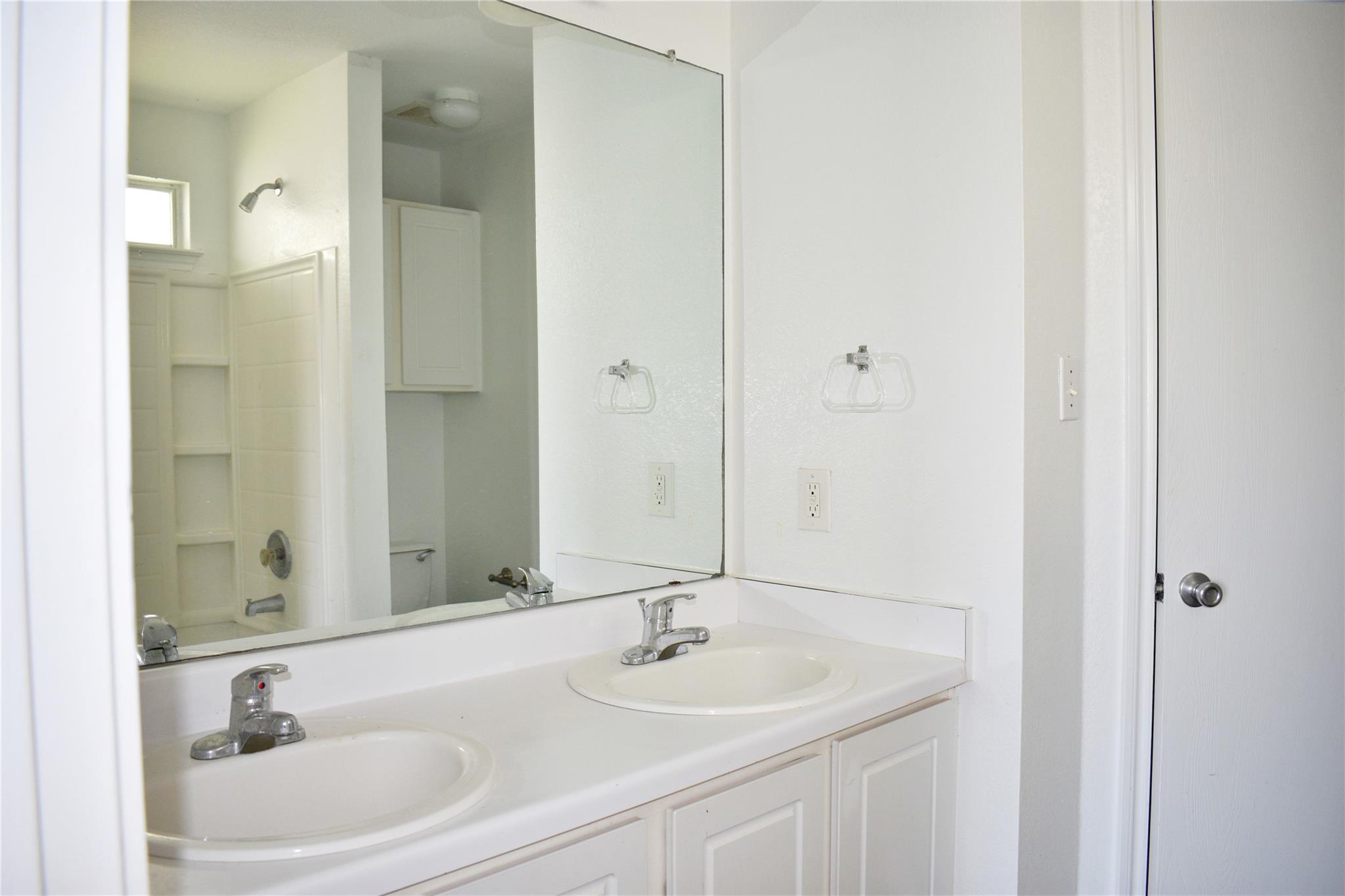 804 Lavaca Loop, Elgin, TX 78621