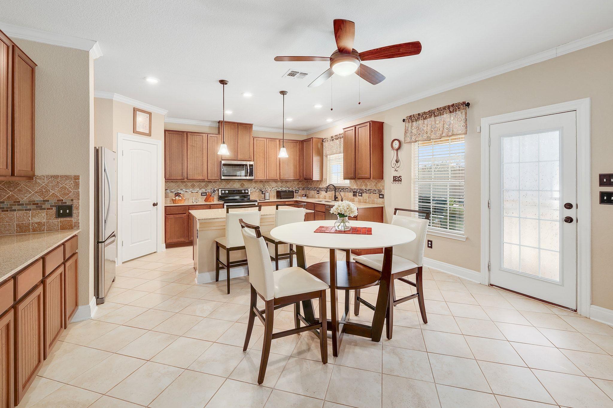 646 Landon Samuel Loop, Pflugerville, TX 78660