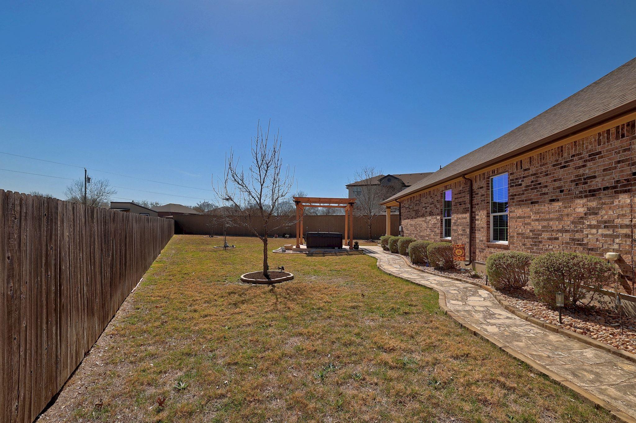 646 Landon Samuel Loop, Pflugerville, TX 78660