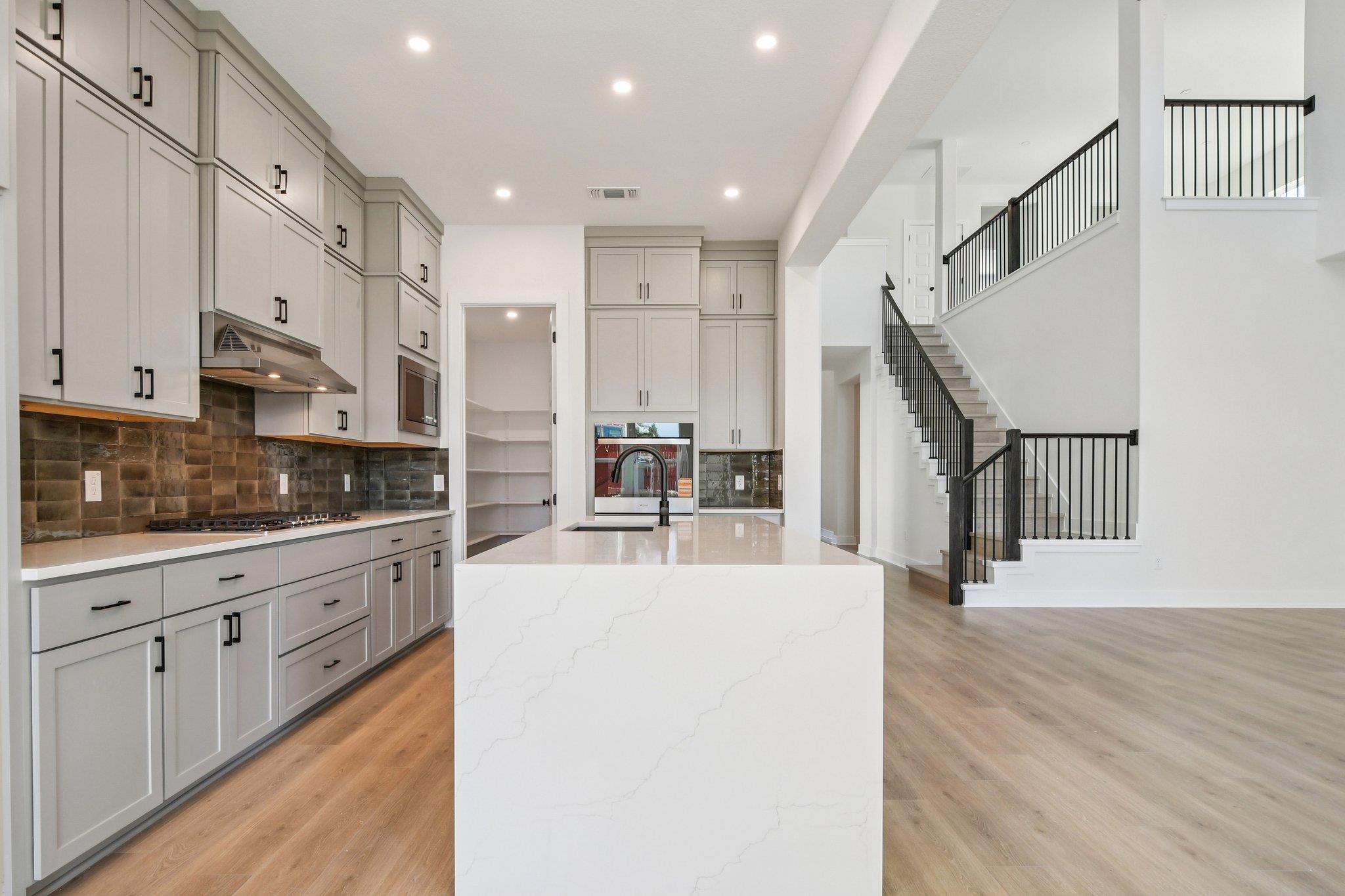 2245 Sarabanda St, Round Rock, TX 78681