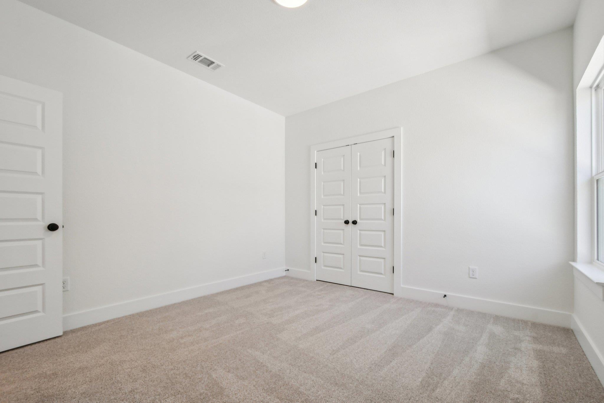 2245 Sarabanda St, Round Rock, TX 78681