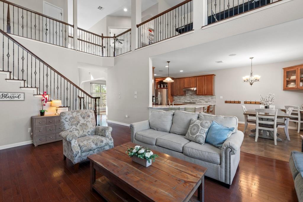 15104 Spillman Ranch Loop, Austin, TX 78738