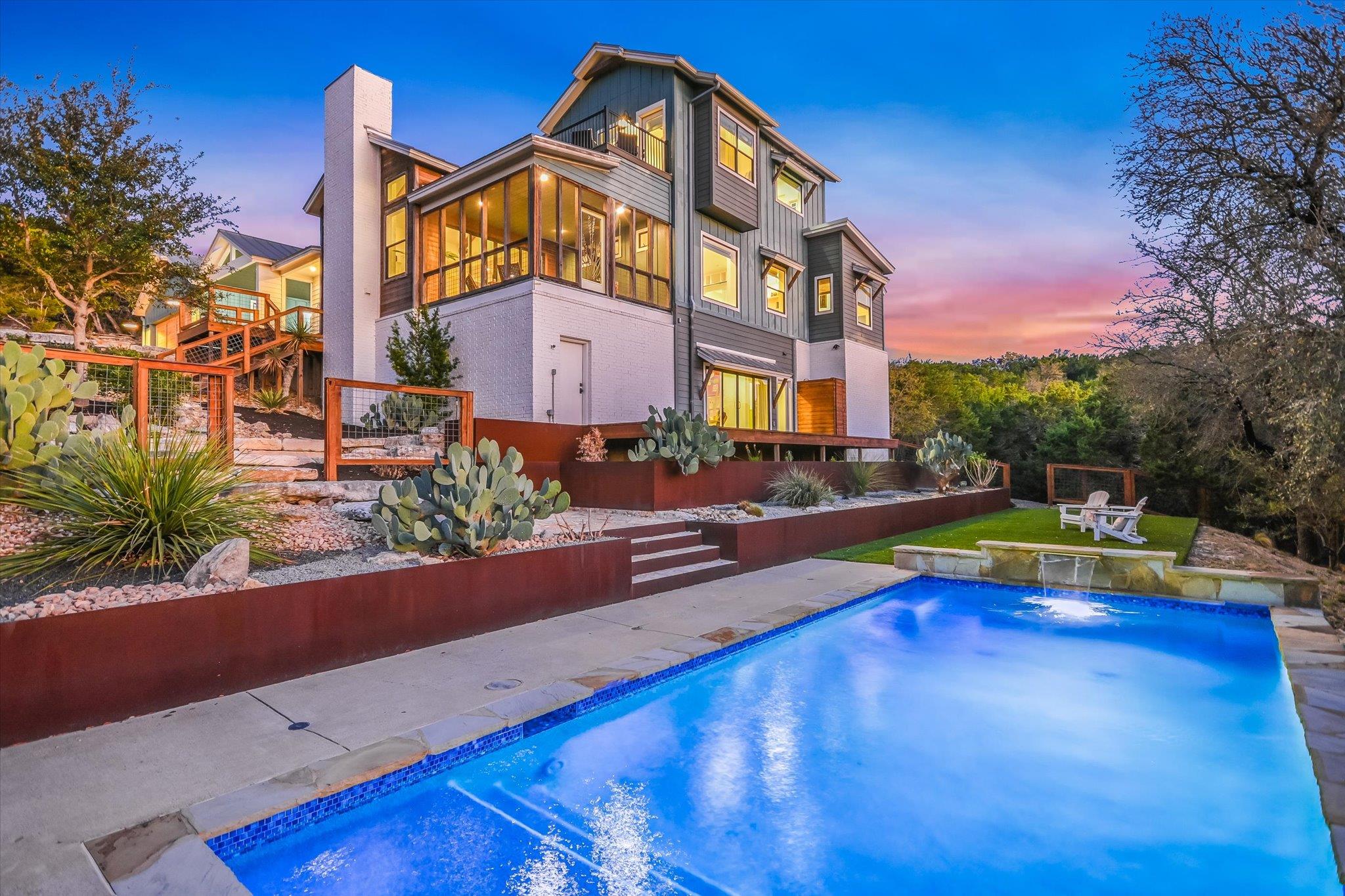 211 Ronay Dr, Spicewood, TX 78669