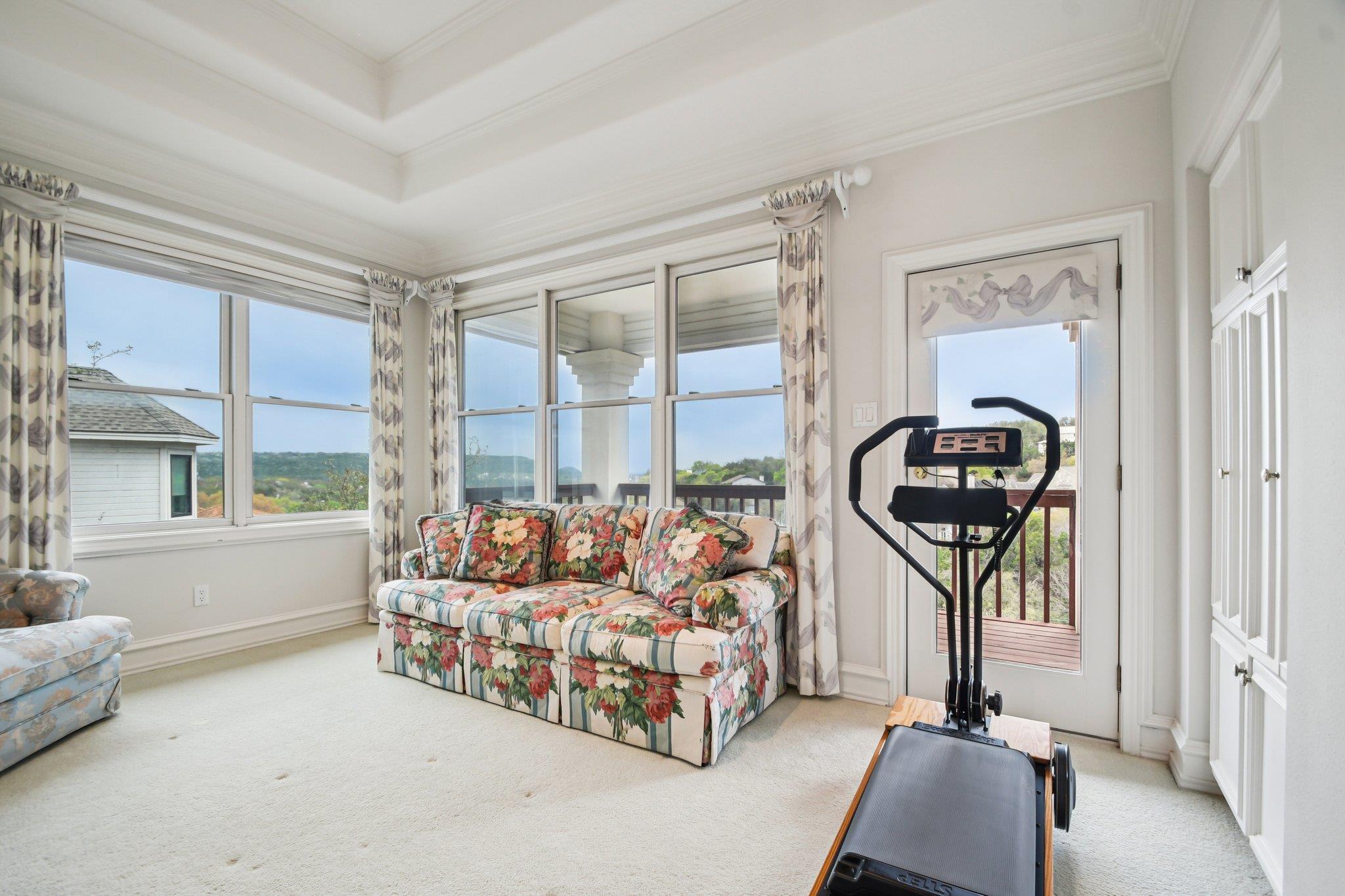 5902 Down Valley Ct, Austin, TX 78731