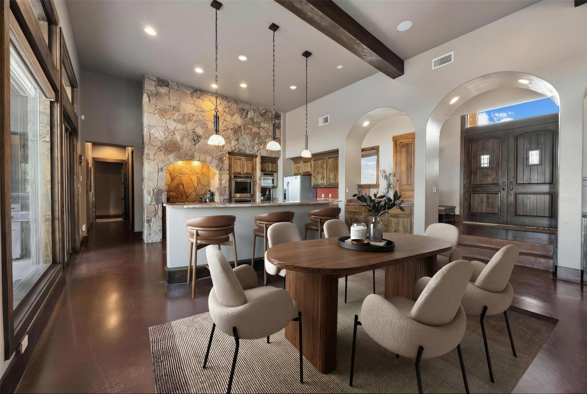 303 Yaupon Dr, Spicewood, TX 78669