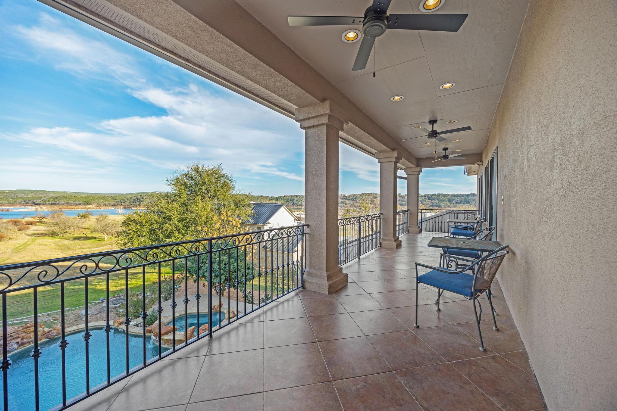 303 Yaupon Dr, Spicewood, TX 78669