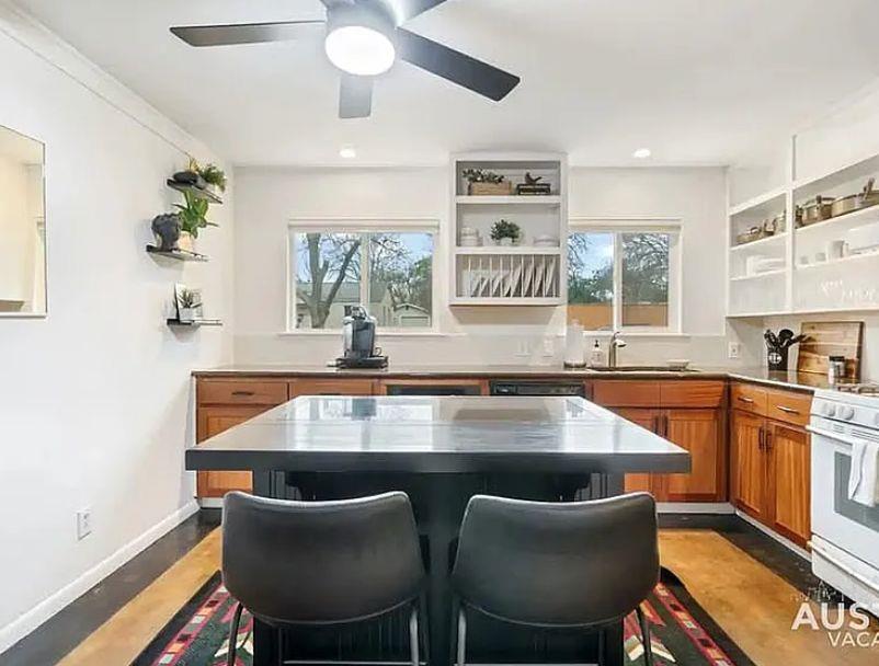 1609 Redd St # A, Austin, TX 78745