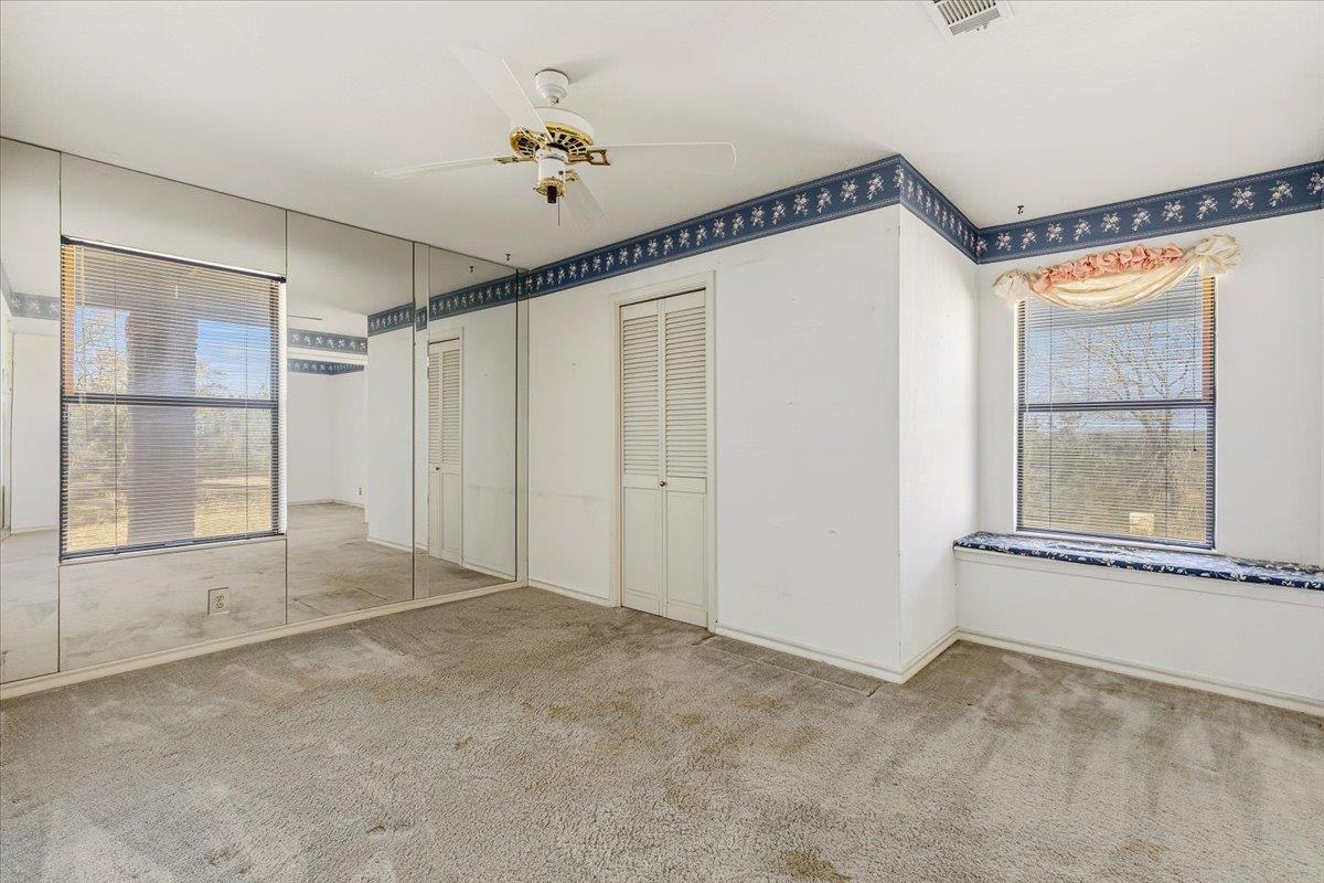 280 Cole Dr, Liberty Hill, TX 78642