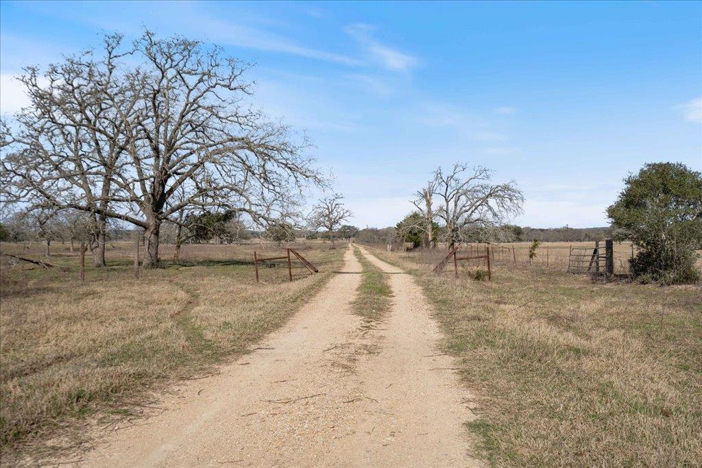 4504 State Highway 304, Rosanky, TX 78953