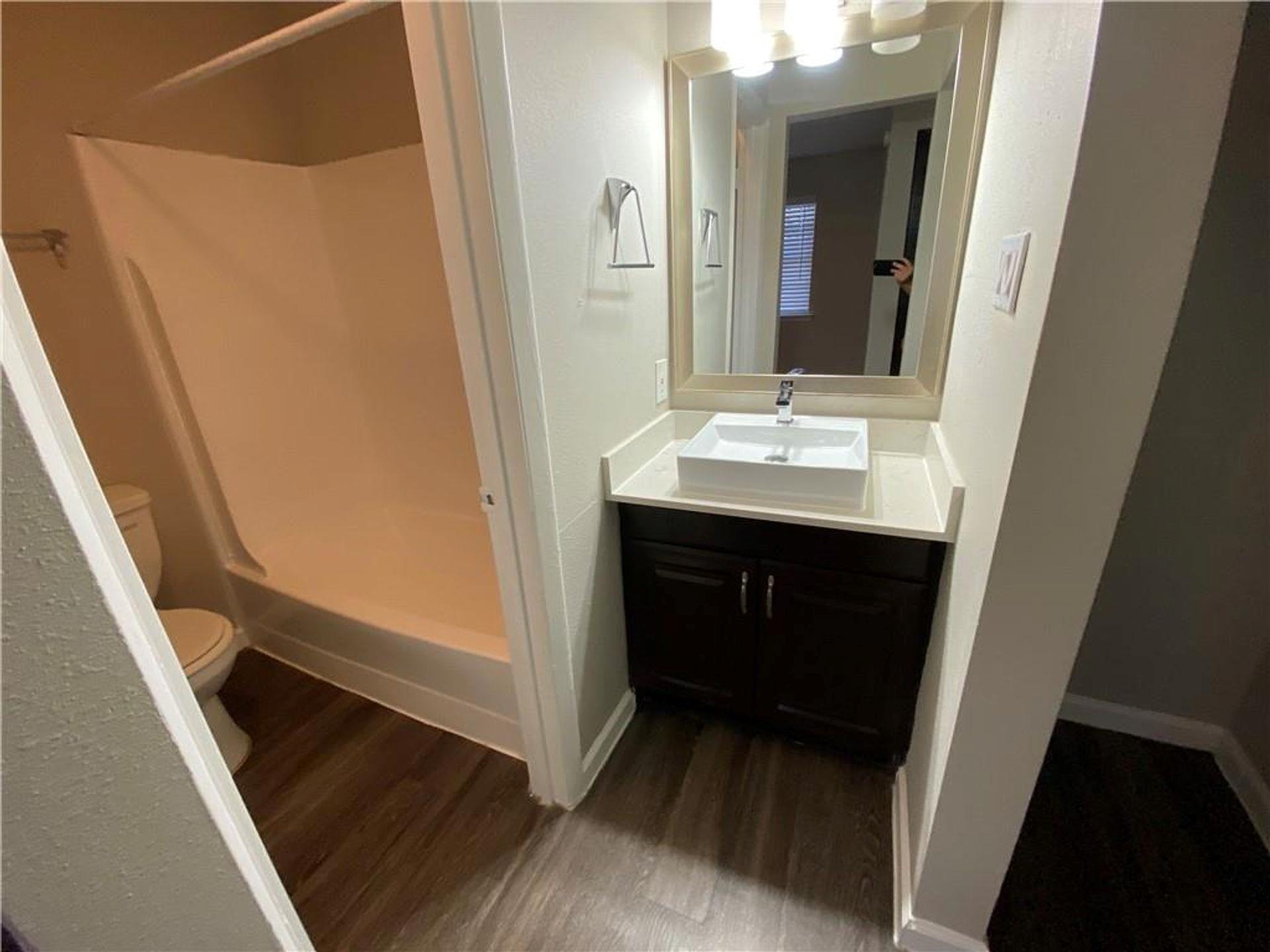 4314 Gillis St # 207, Austin, TX 78745