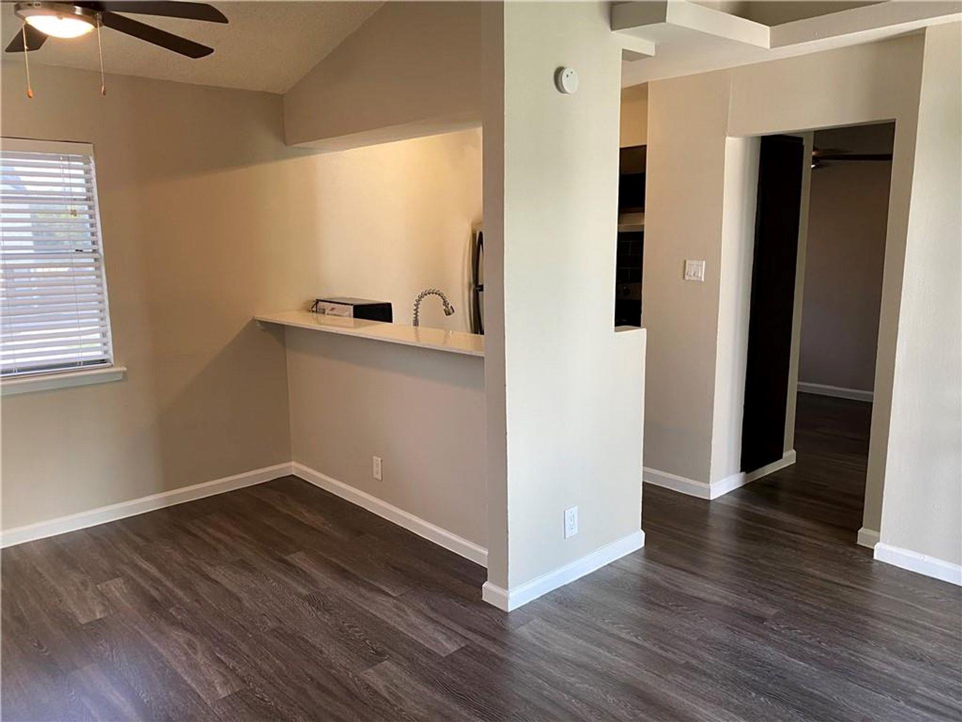 4314 Gillis St # 207, Austin, TX 78745