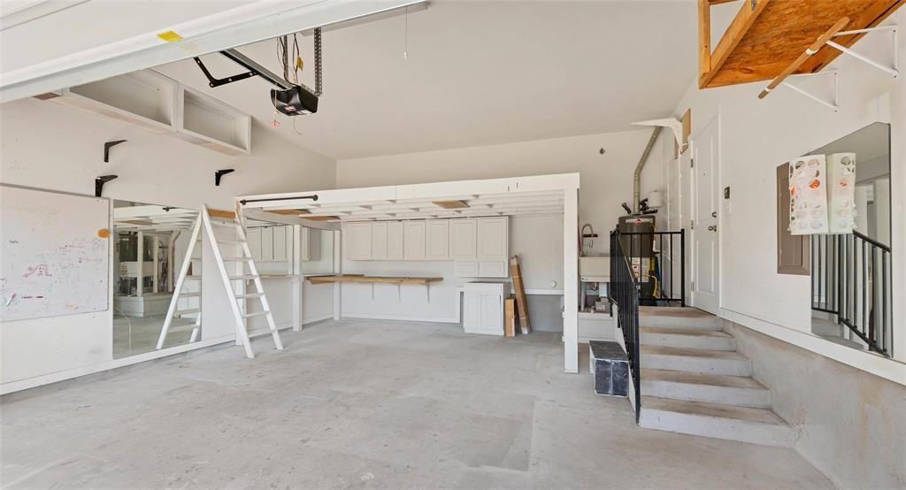 137 White Sage Ln, Liberty Hill, TX 78642