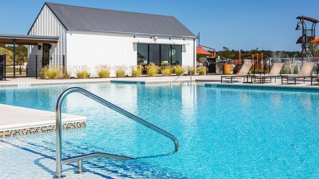 137 White Sage Ln, Liberty Hill, TX 78642