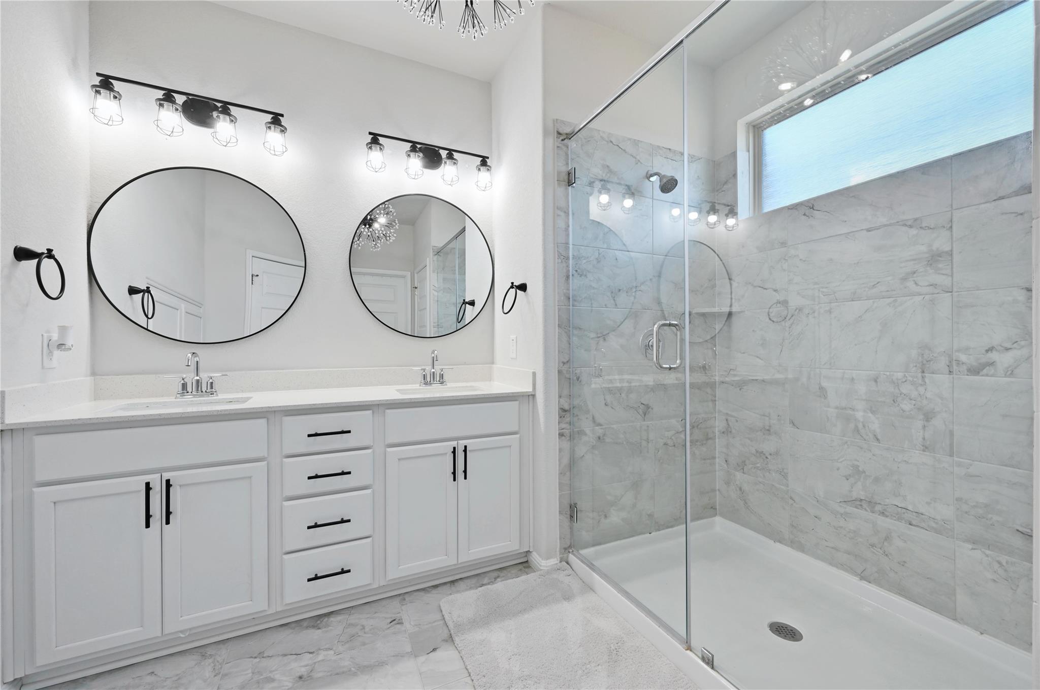 207 Dogvane Cir W, Kyle, TX 78640