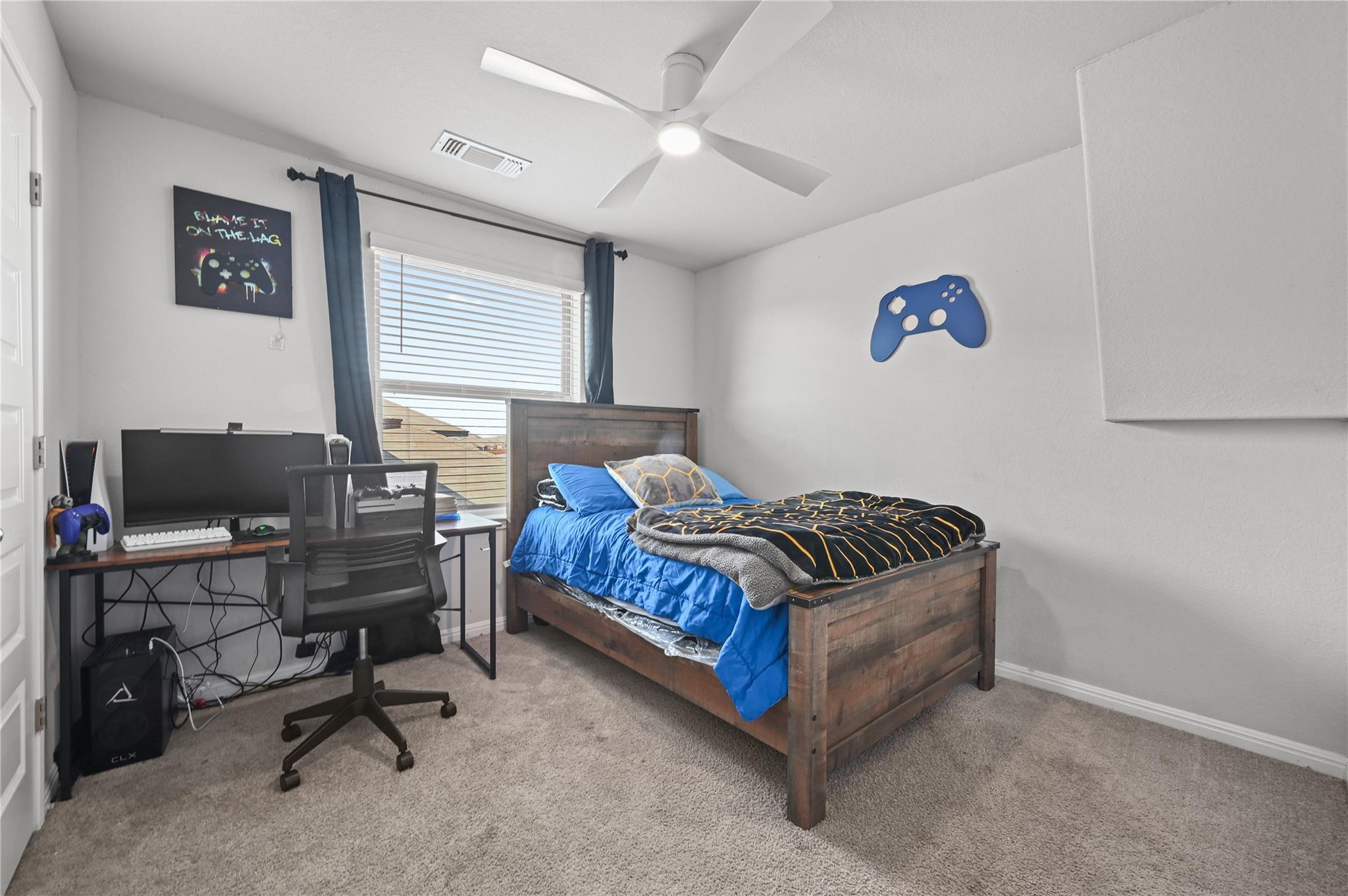 207 Dogvane Cir W, Kyle, TX 78640