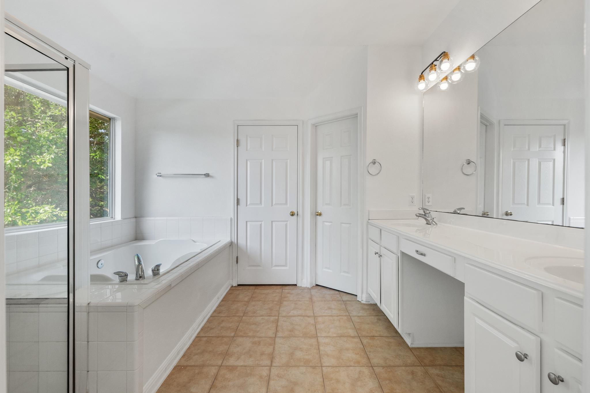 6312 Mesa Grande Dr, Austin, TX 78749