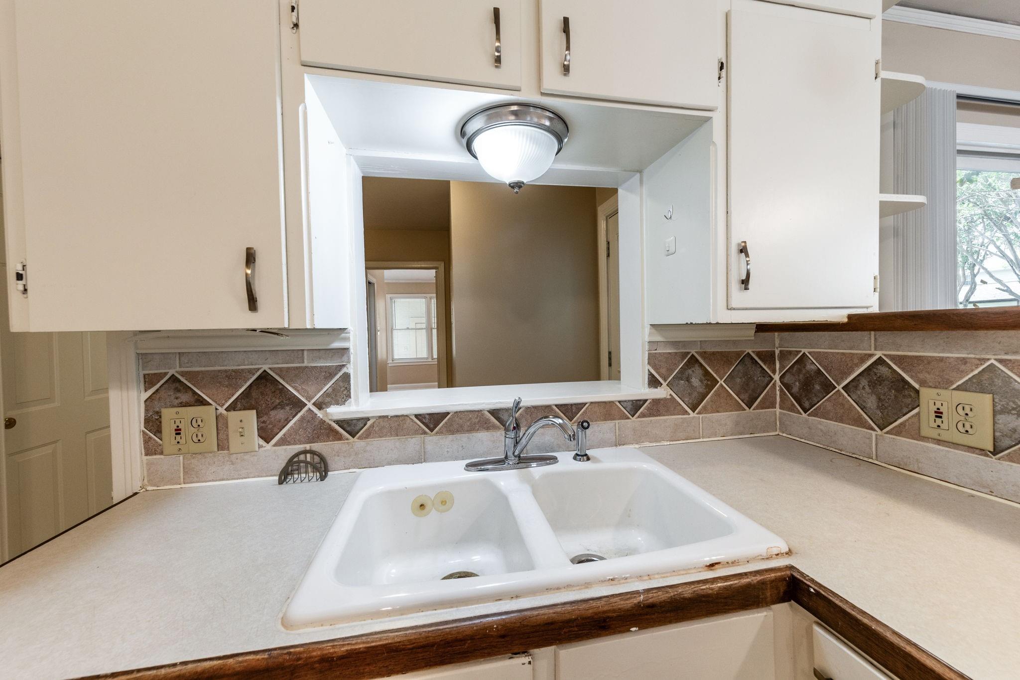 909 E 38th St # A, Austin, TX 78705