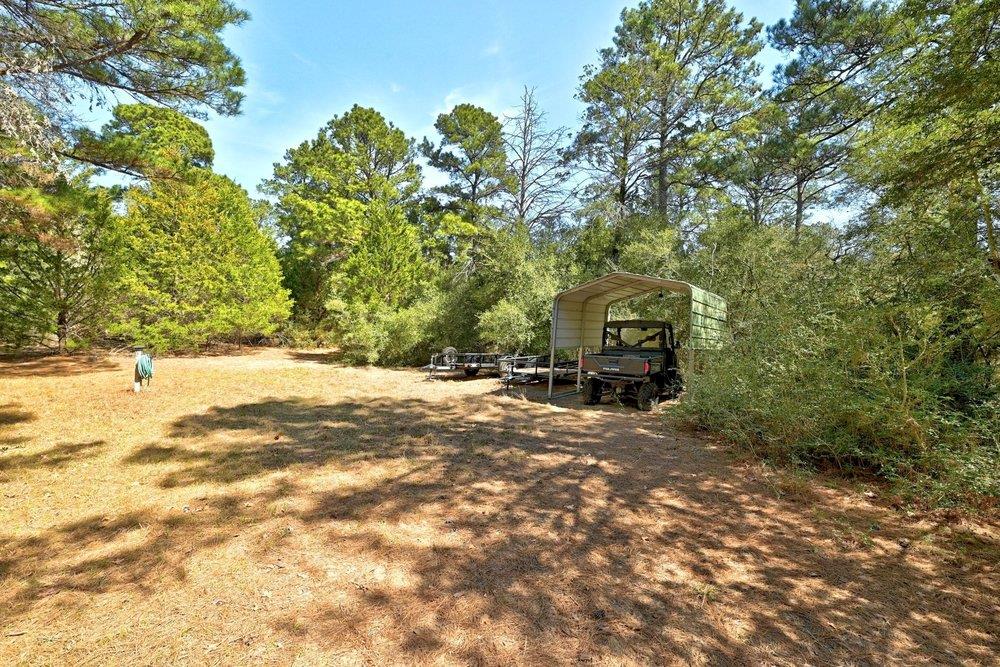 500 Pine Valley Loop, Smithville, TX 78957