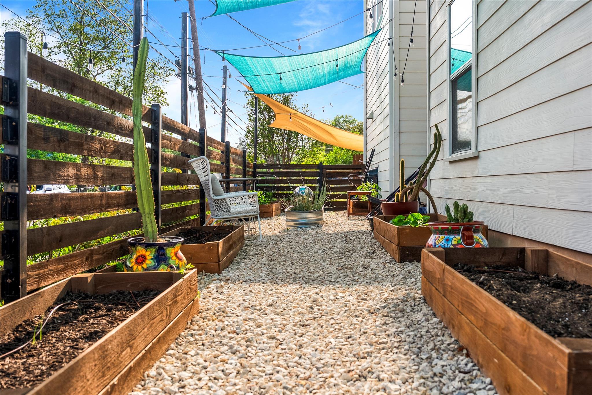 1600 Maple Ave # 1, Austin, TX 78702