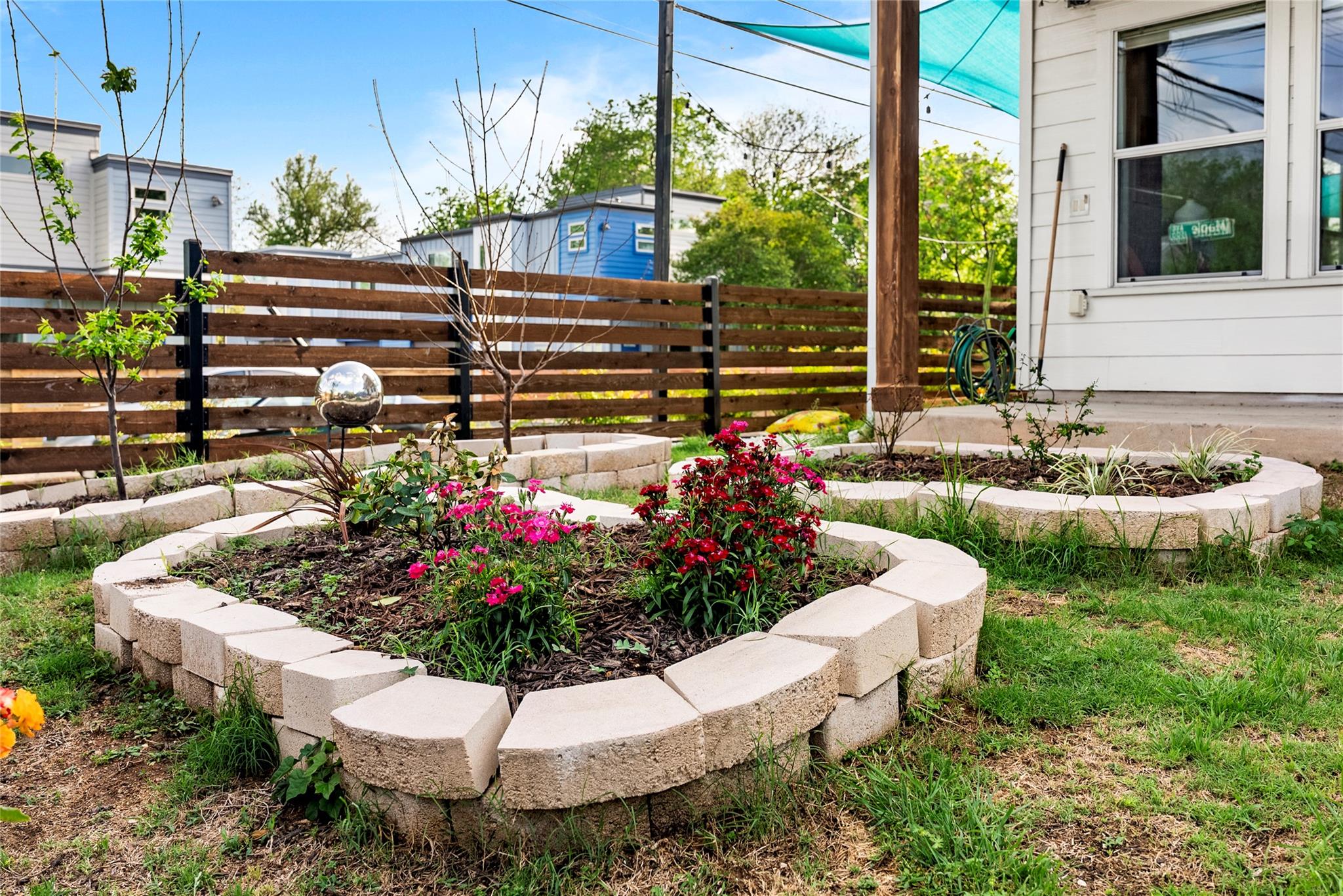 1600 Maple Ave # 1, Austin, TX 78702