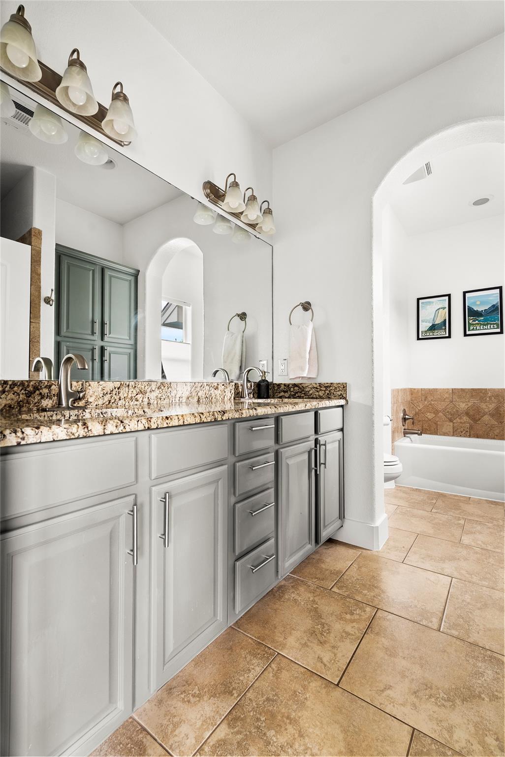 1600 Maple Ave # 1, Austin, TX 78702