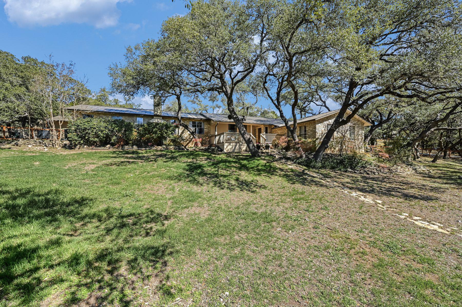 200 W Meadow Ln, Wimberley, TX 78676
