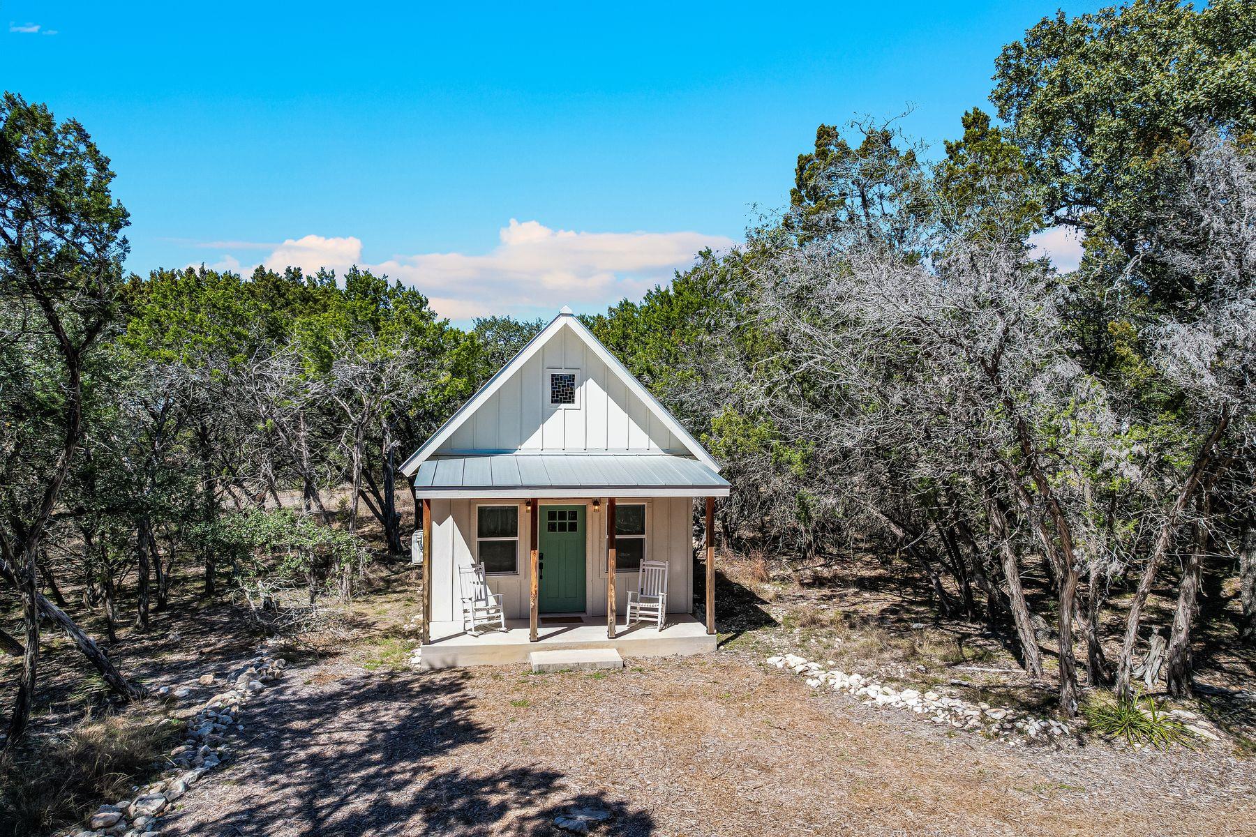 200 W Meadow Ln, Wimberley, TX 78676