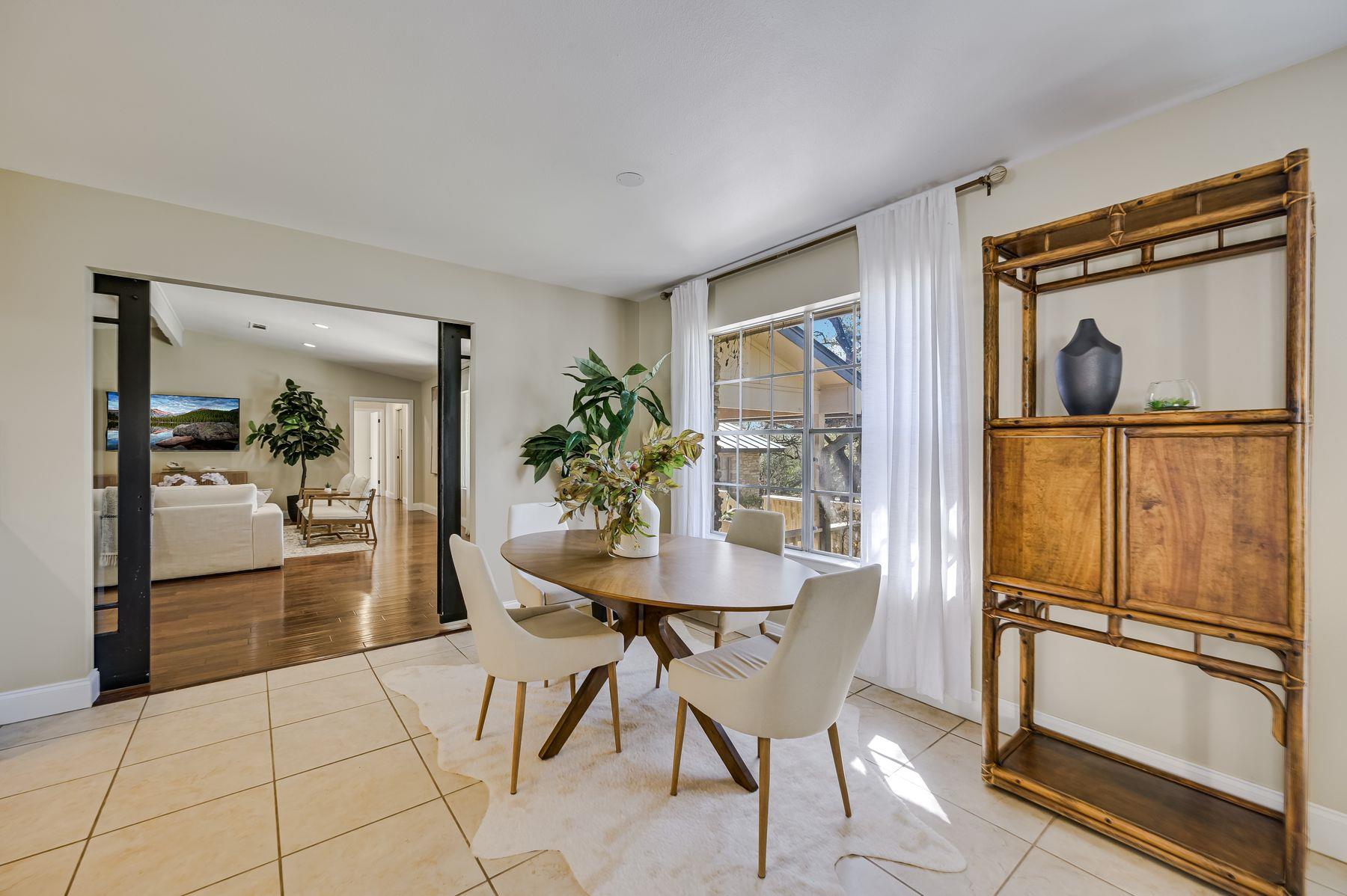 200 W Meadow Ln, Wimberley, TX 78676