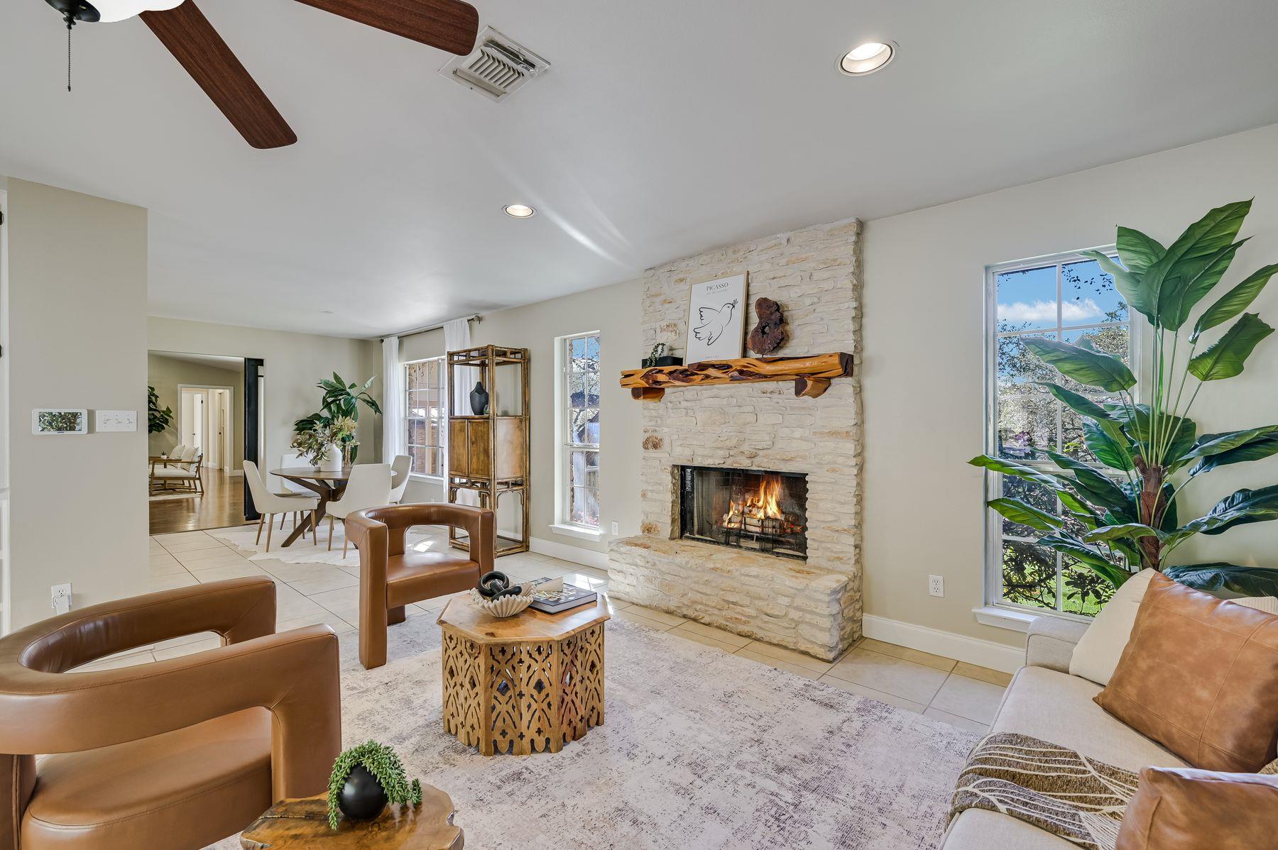 200 W Meadow Ln, Wimberley, TX 78676