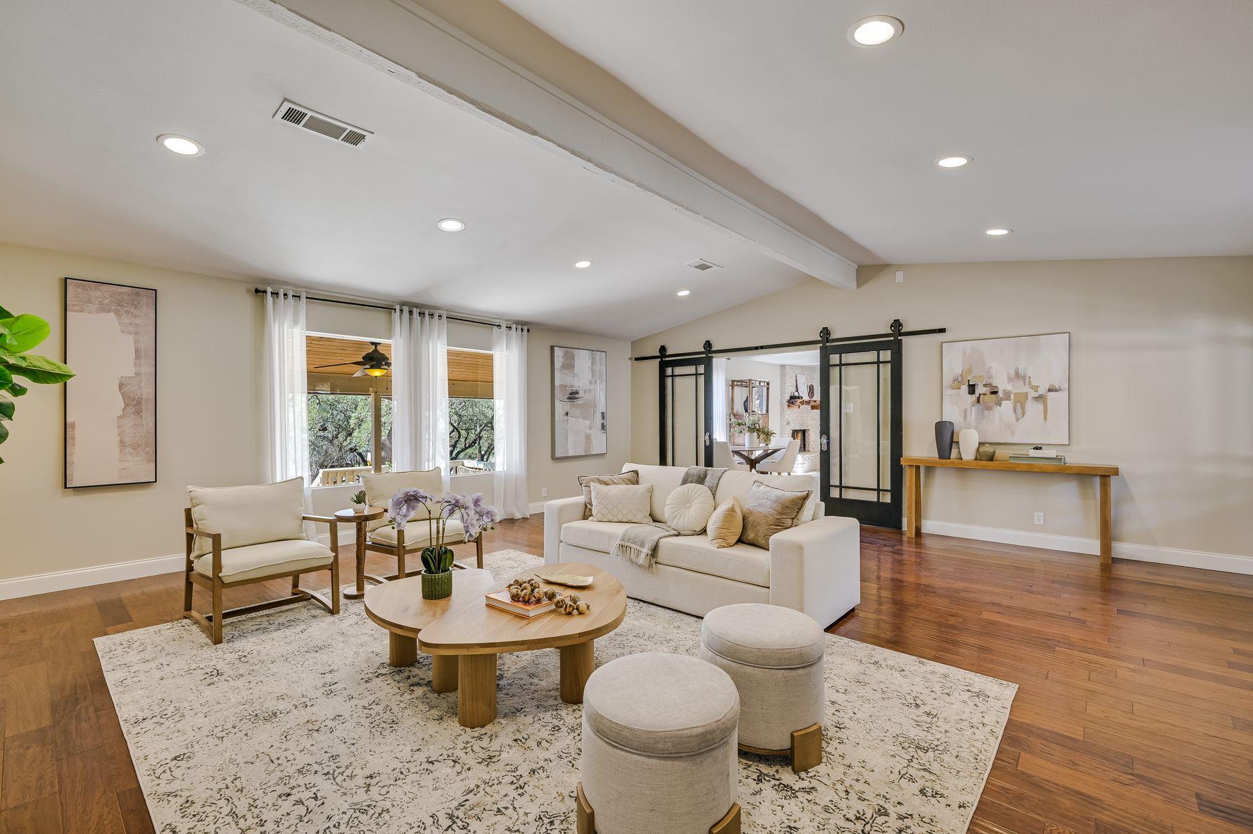 200 W Meadow Ln, Wimberley, TX 78676