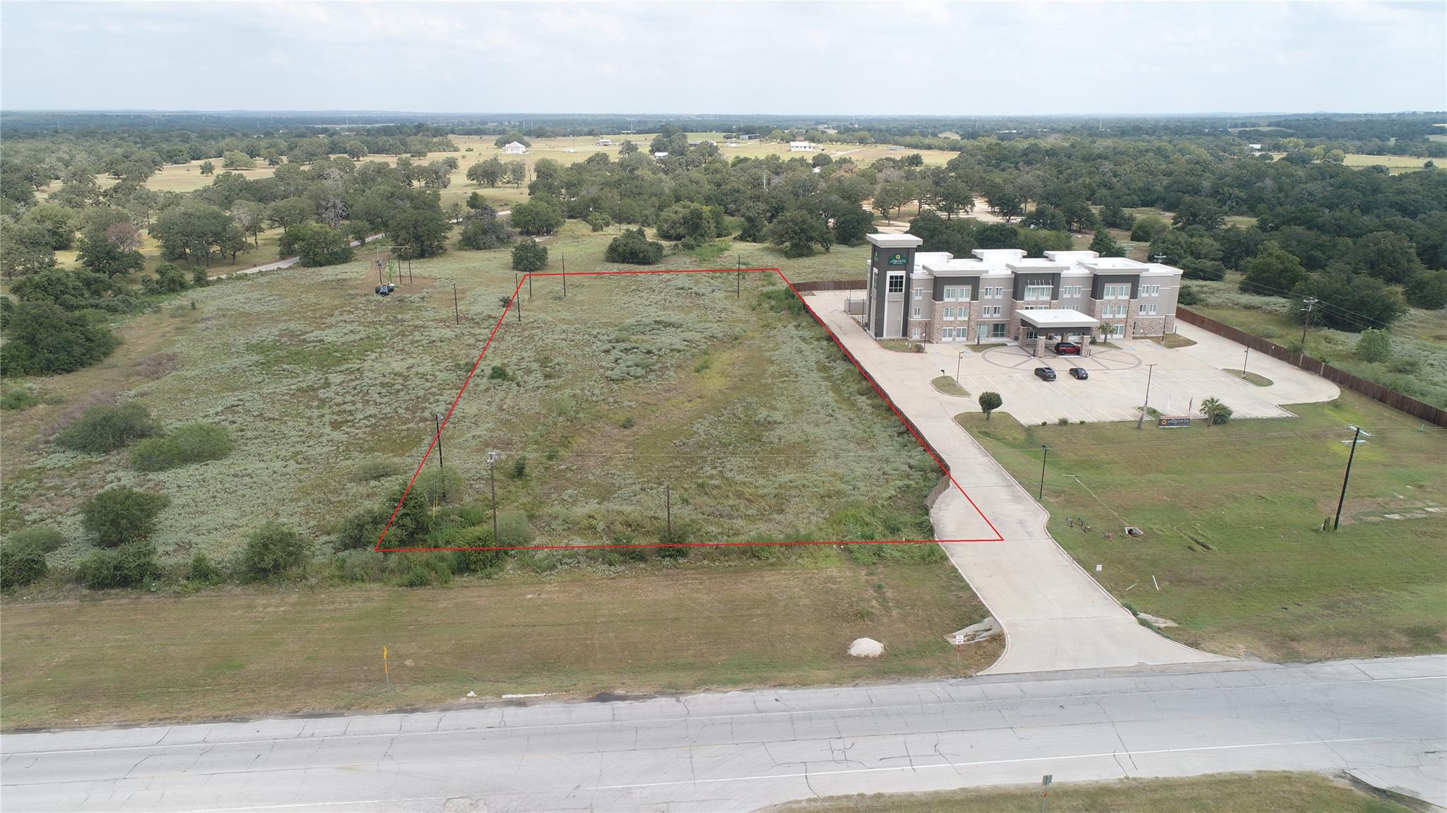 197 E Highway 90 Highway, Luling, TX 78648