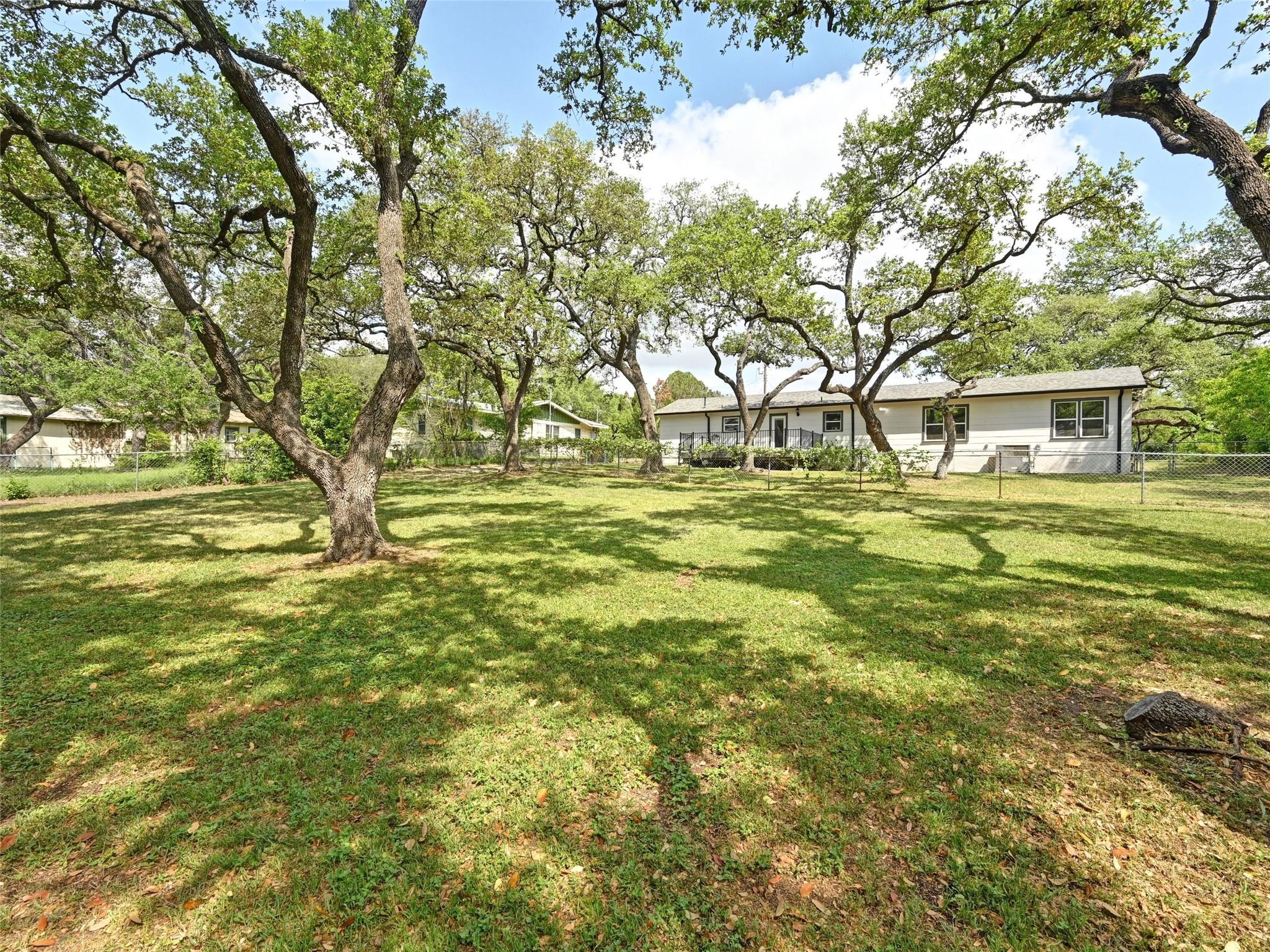 7611 Oak Hedge Pl, Austin, TX 78745