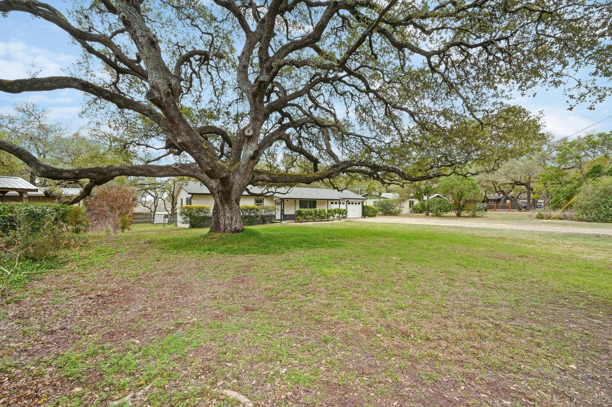 7611 Oak Hedge Pl, Austin, TX 78745