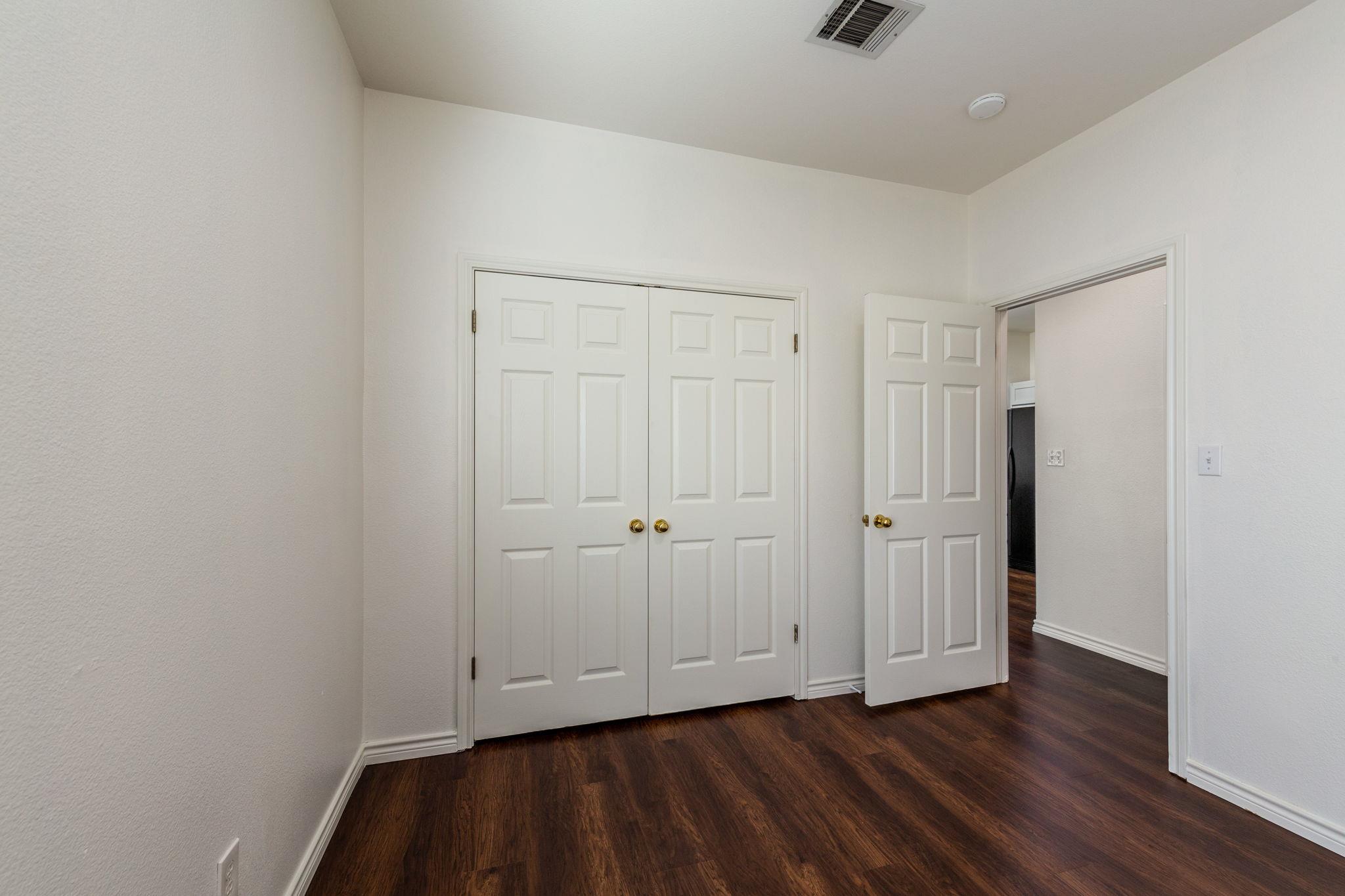 8708 Weiser Dr # B, Austin, TX 78729