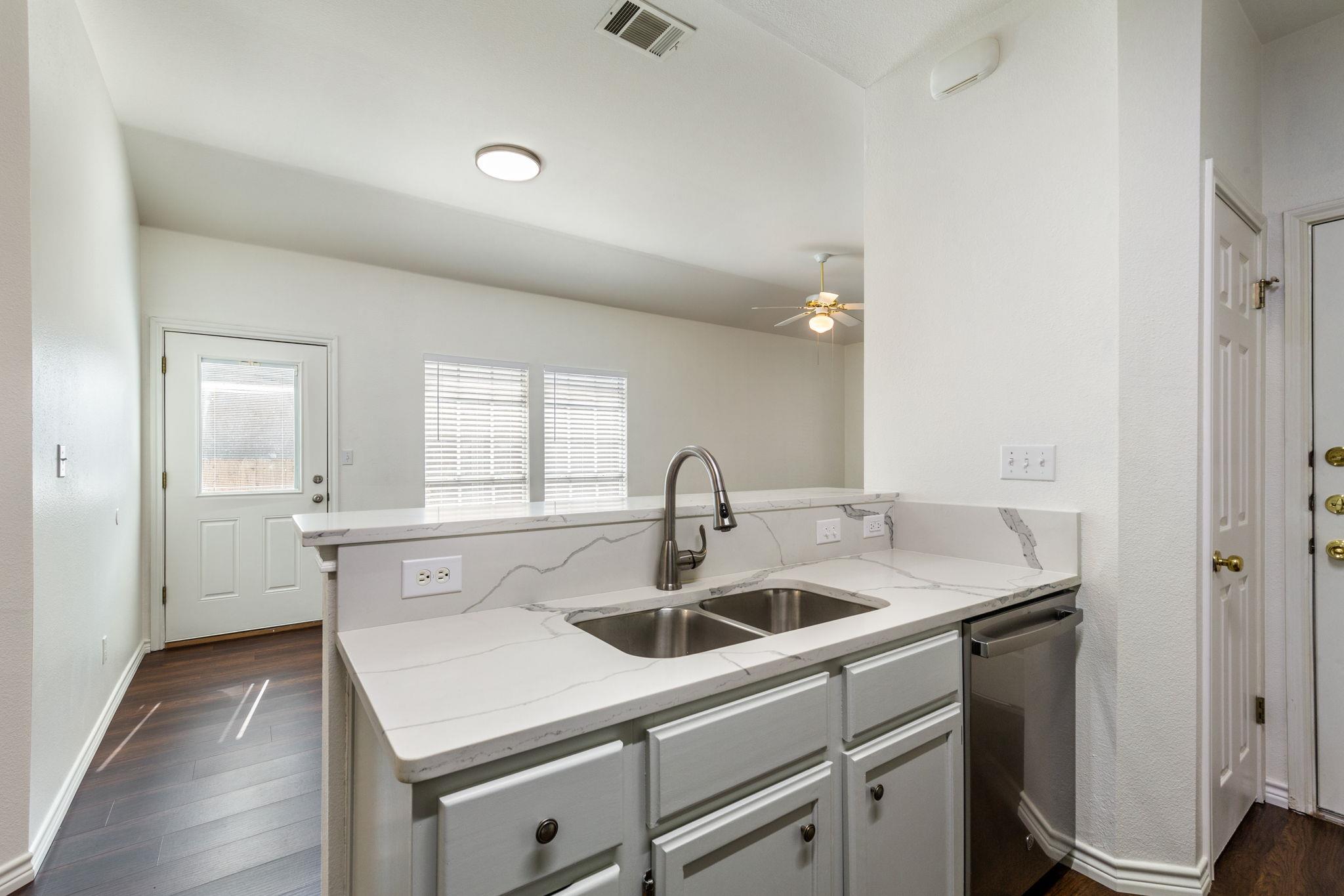 8708 Weiser Dr # B, Austin, TX 78729