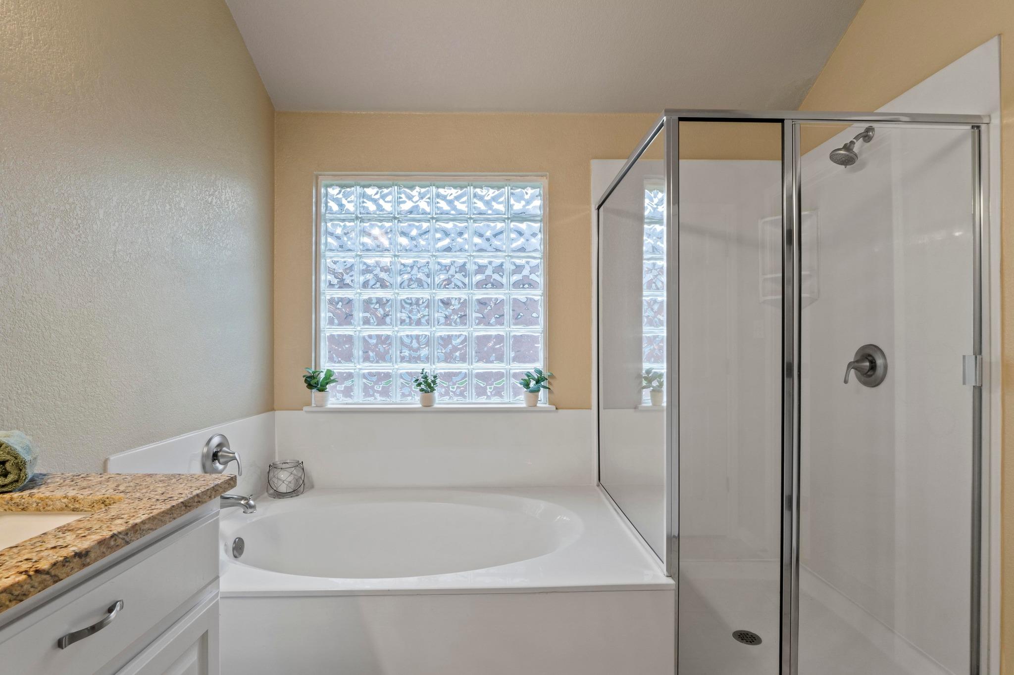 1020 Portchester Castle Path, Pflugerville, TX 78660