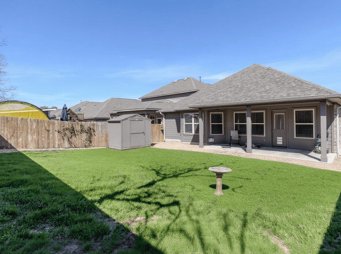 205 Tangled Brush Dr, Manchaca, TX 78652