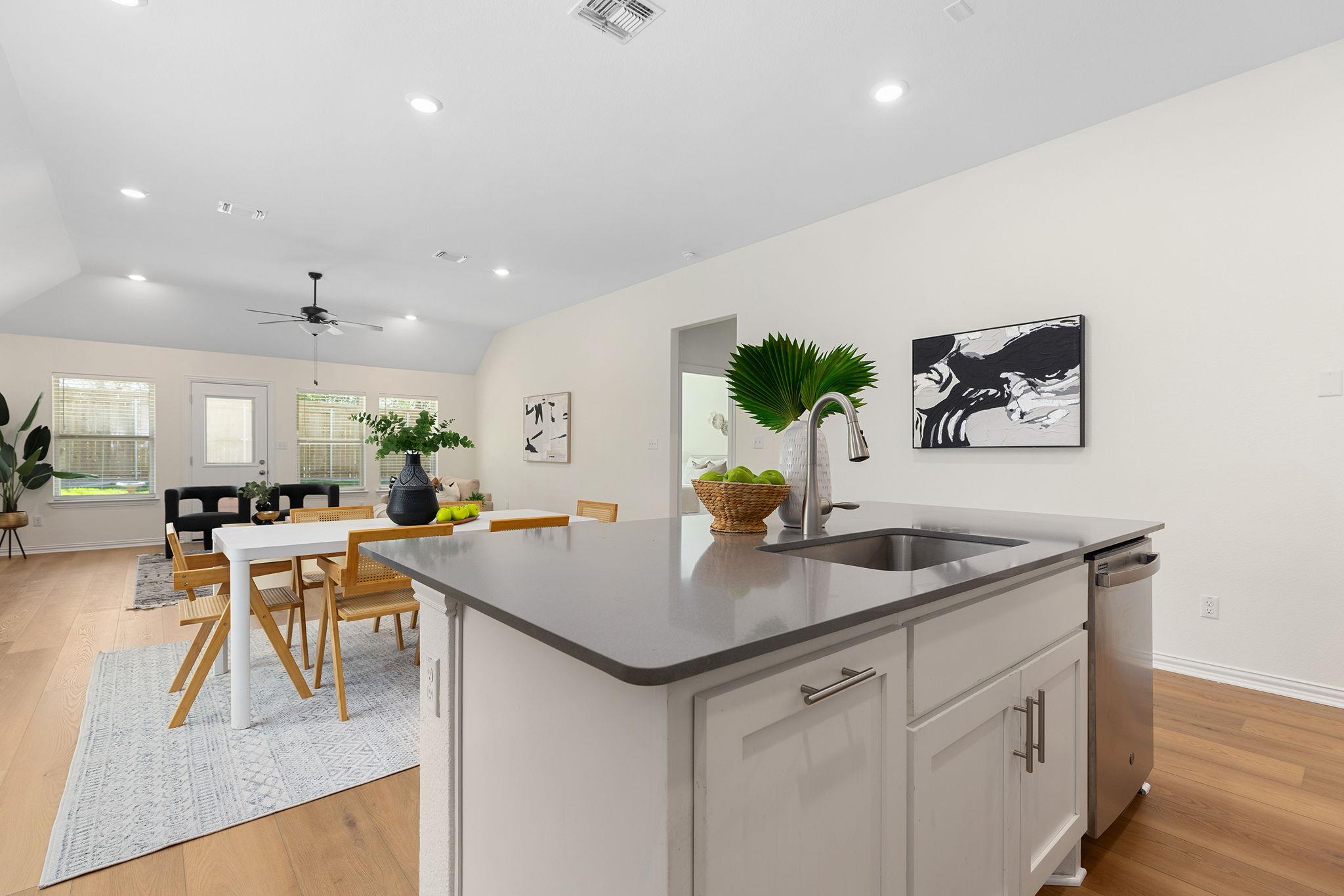 205 Tangled Brush Dr, Manchaca, TX 78652