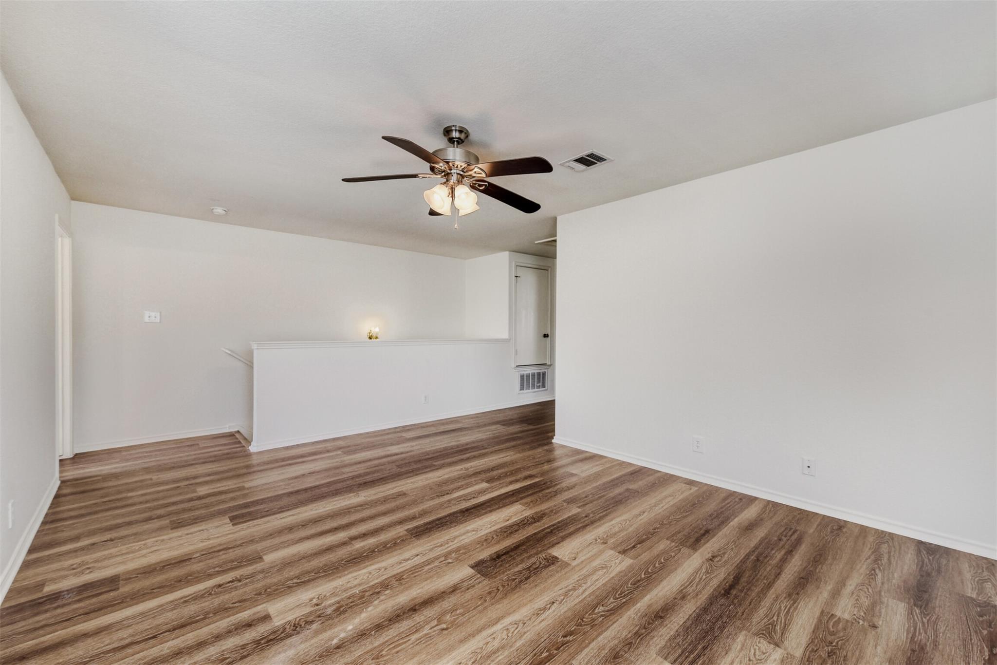 721 New Bridge Dr, Kyle, TX 78640