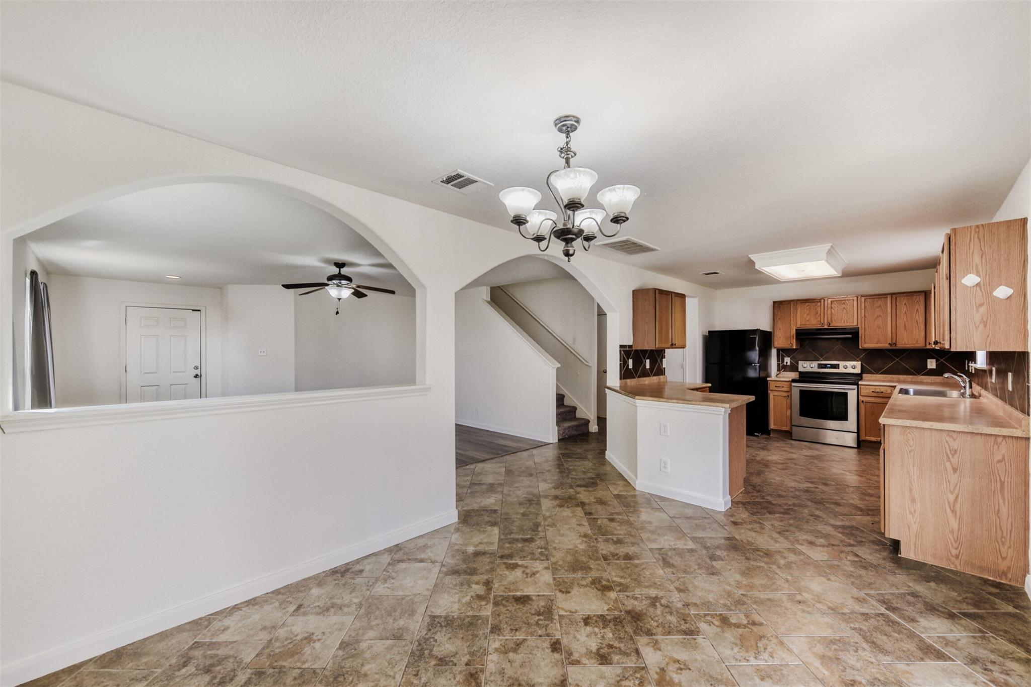 721 New Bridge Dr, Kyle, TX 78640