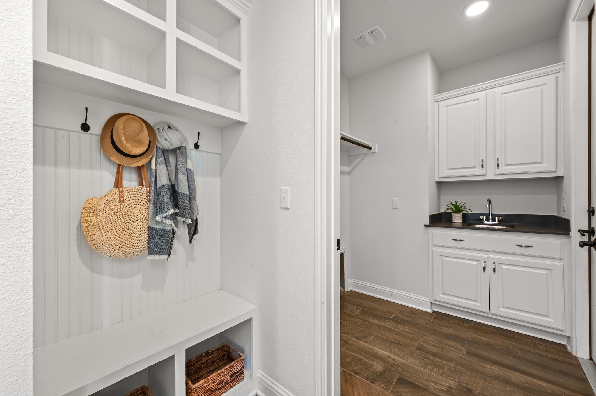 6728 Vicenza Dr, Austin, TX 78739