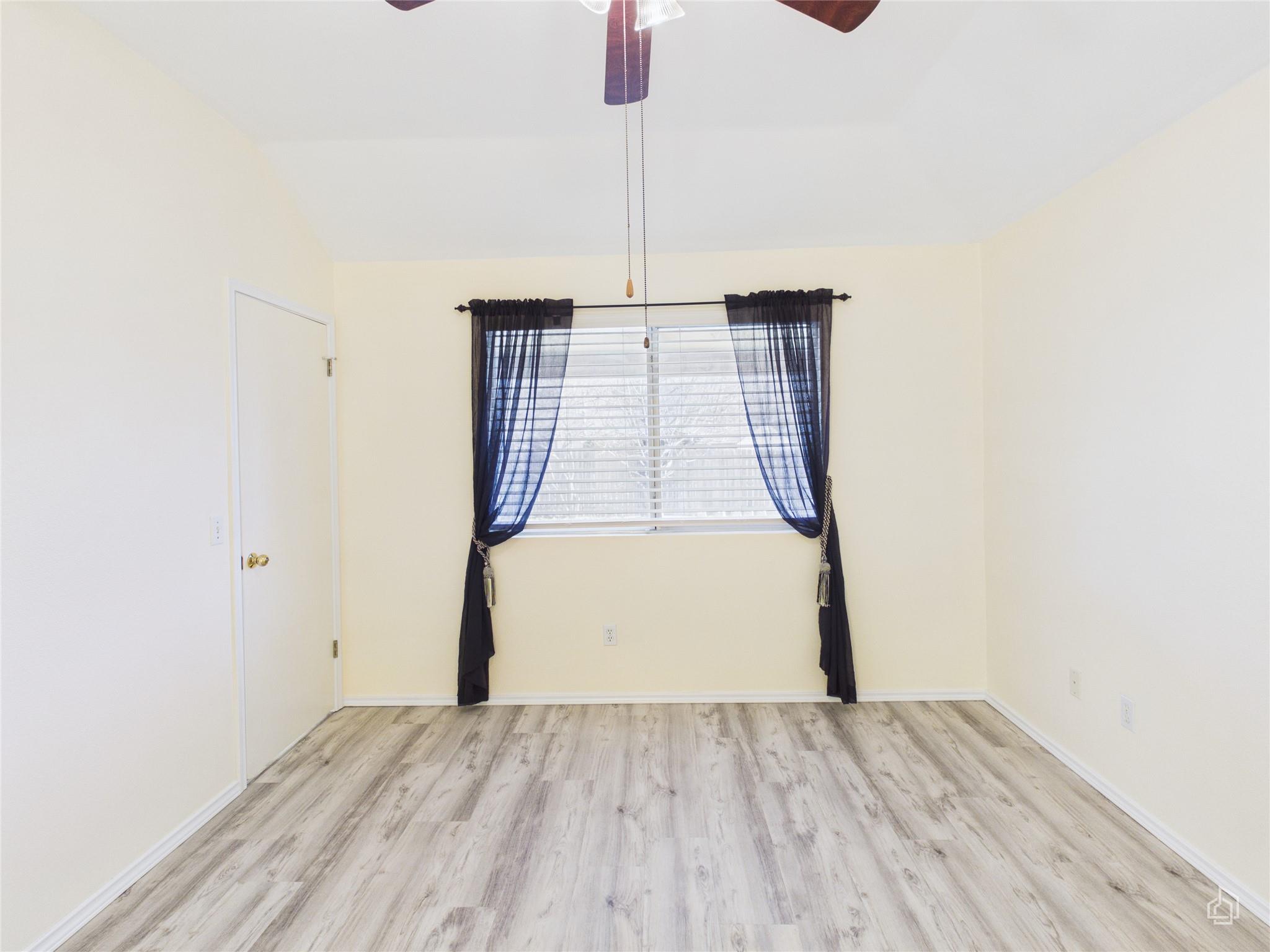 600 Clearcreek Dr, Leander, TX 78641